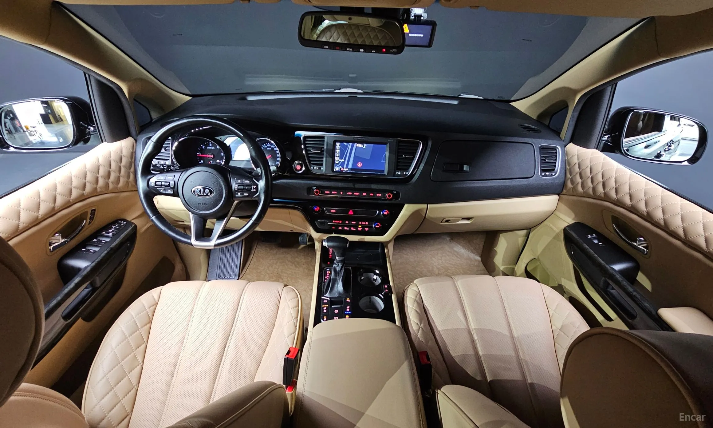 Kia Carnival превью 4