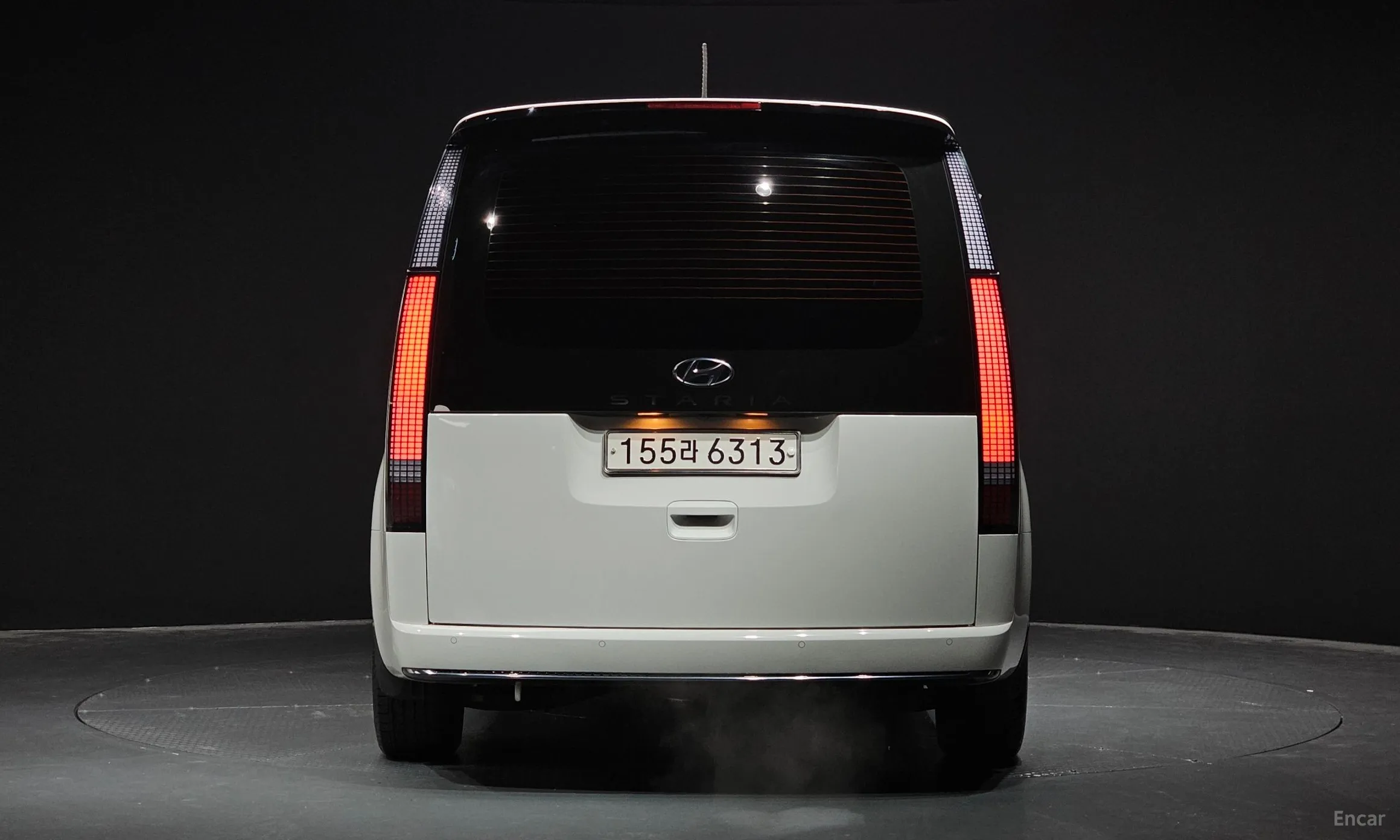 Hyundai Staria превью 3