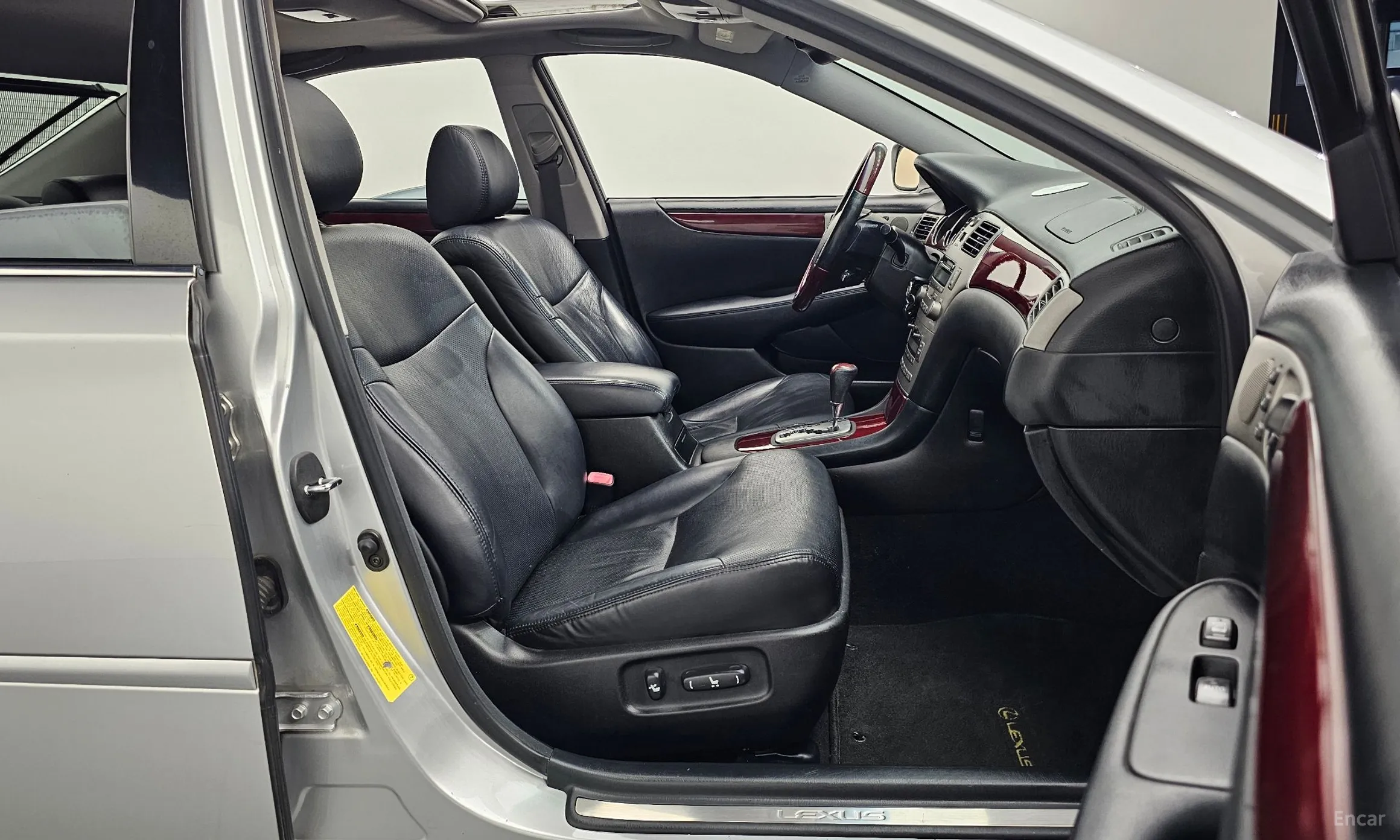 Lexus ES330 превью 10
