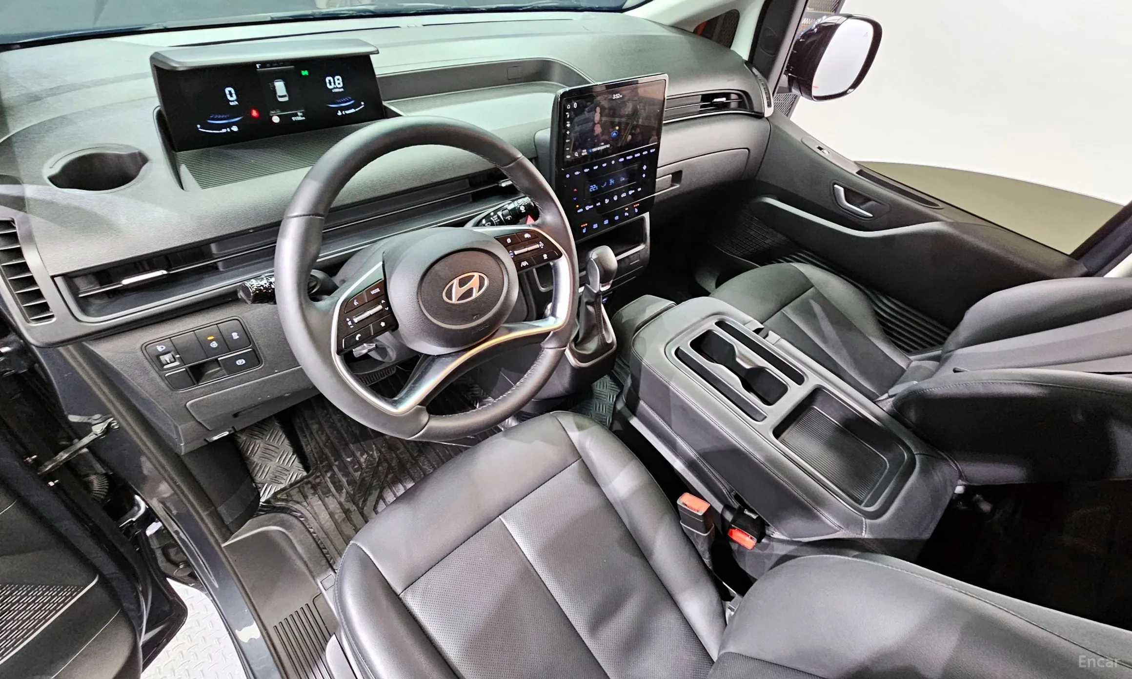 Hyundai Staria превью 4