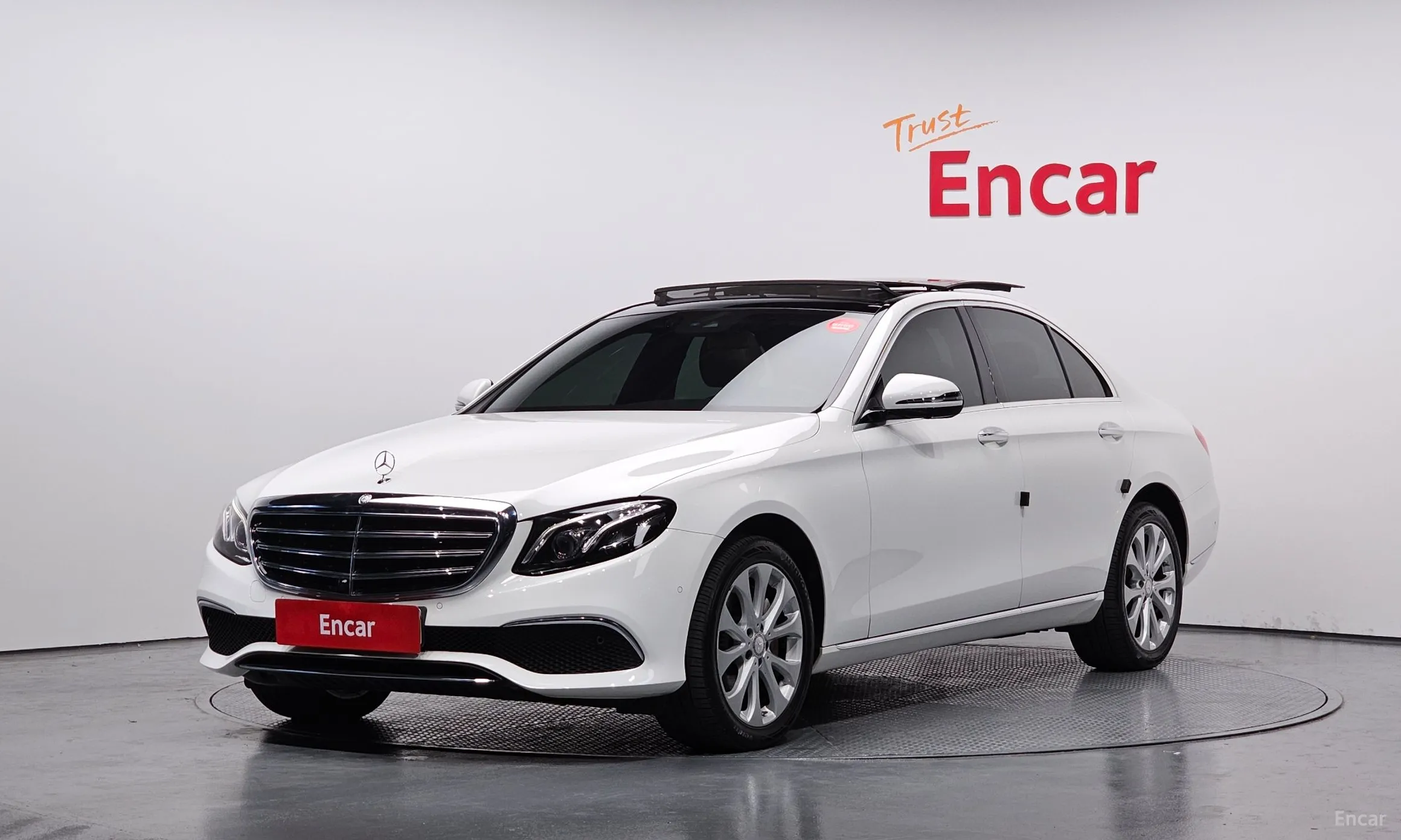 Mercedes Benz E-Class W213