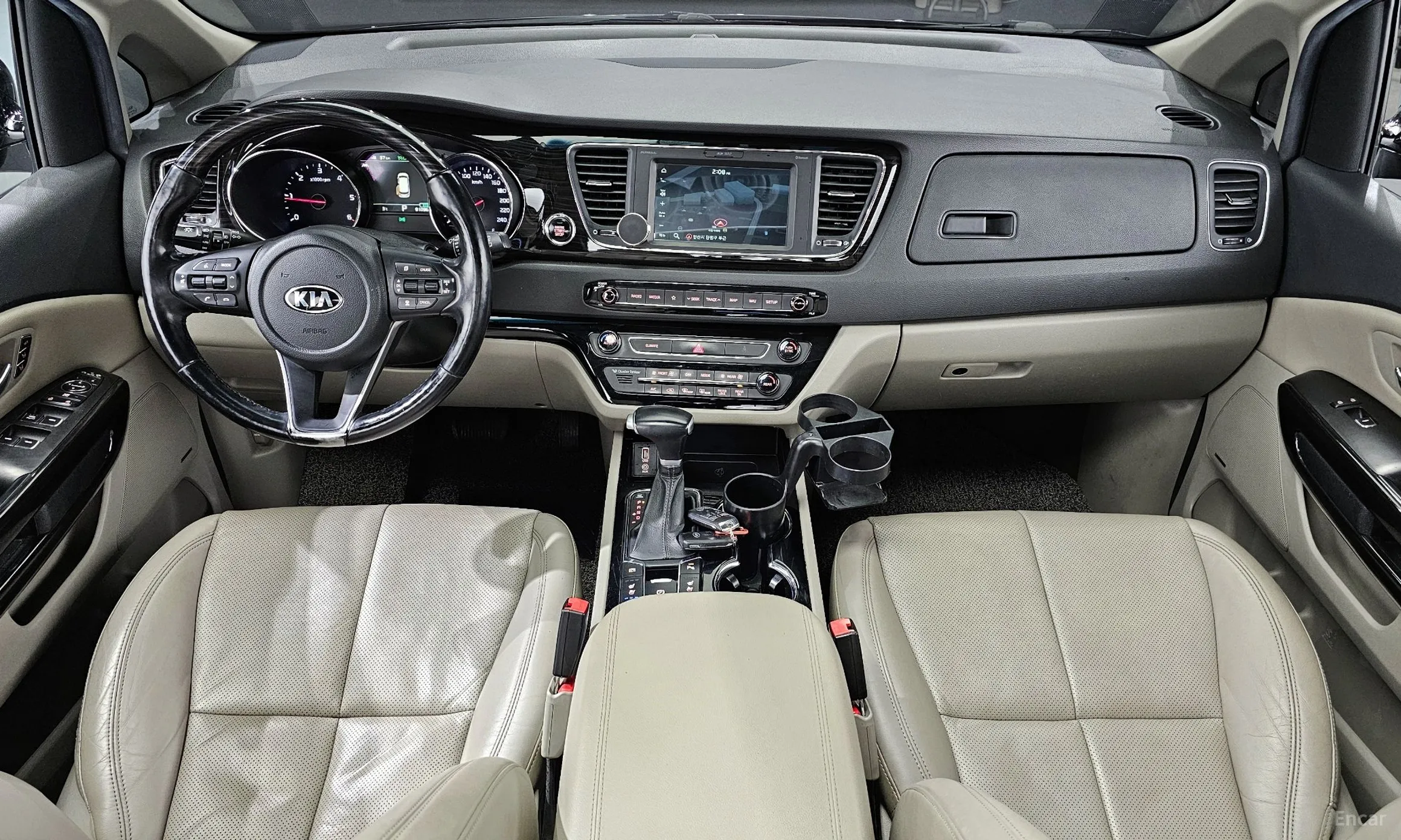 Kia Carnival превью 4