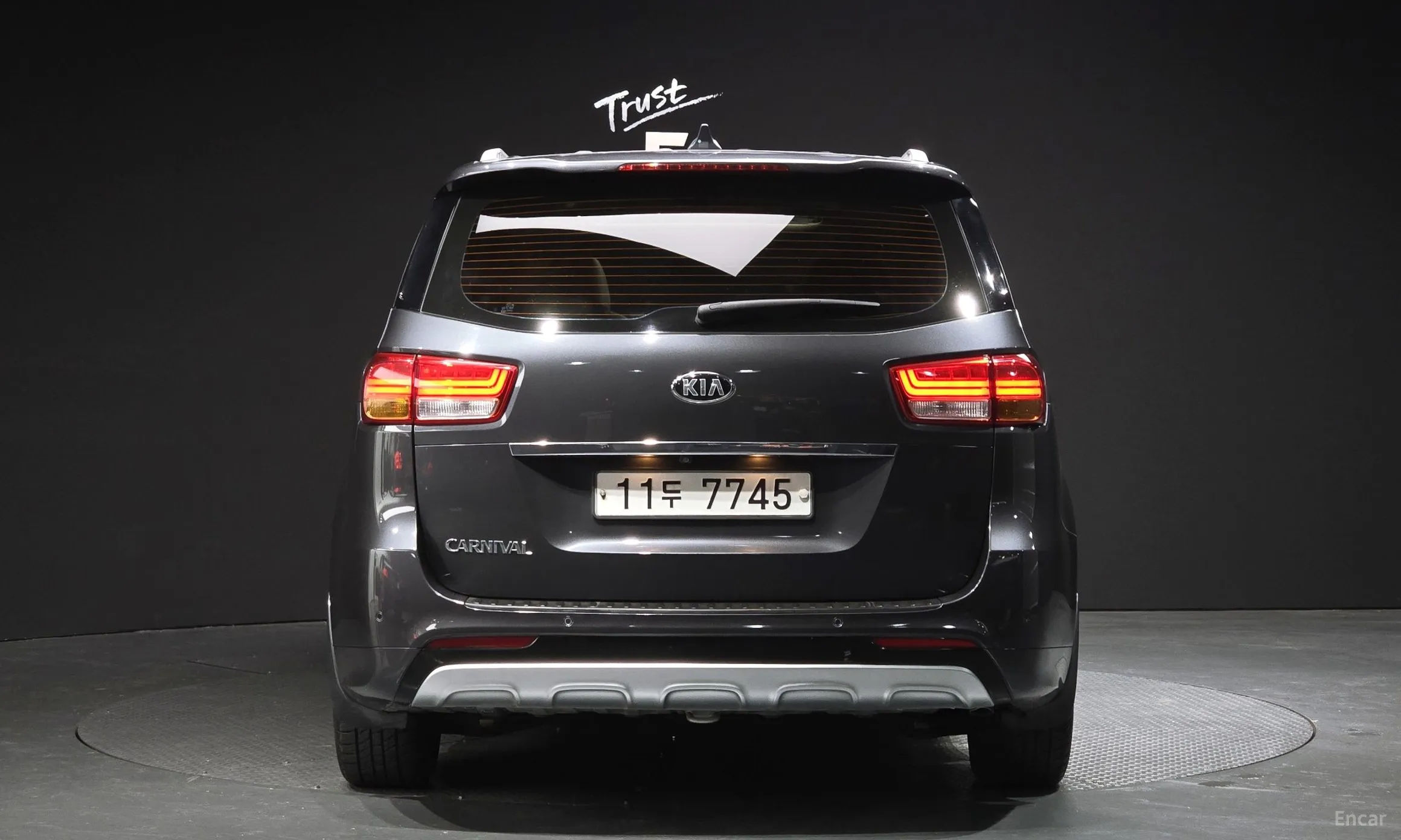 Kia Carnival превью 3
