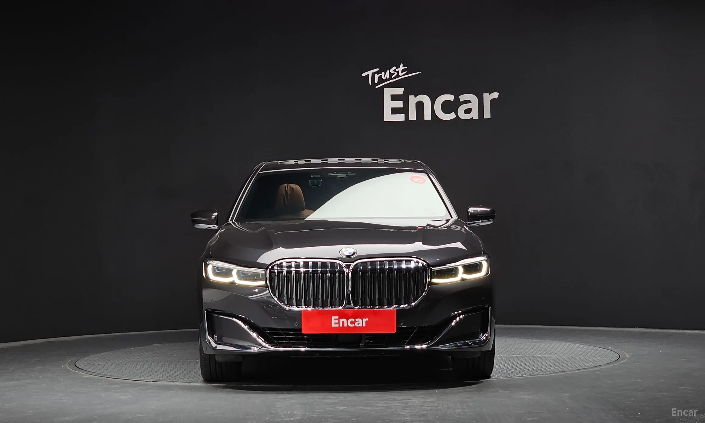 BMW 7 Series (G11) превью 2