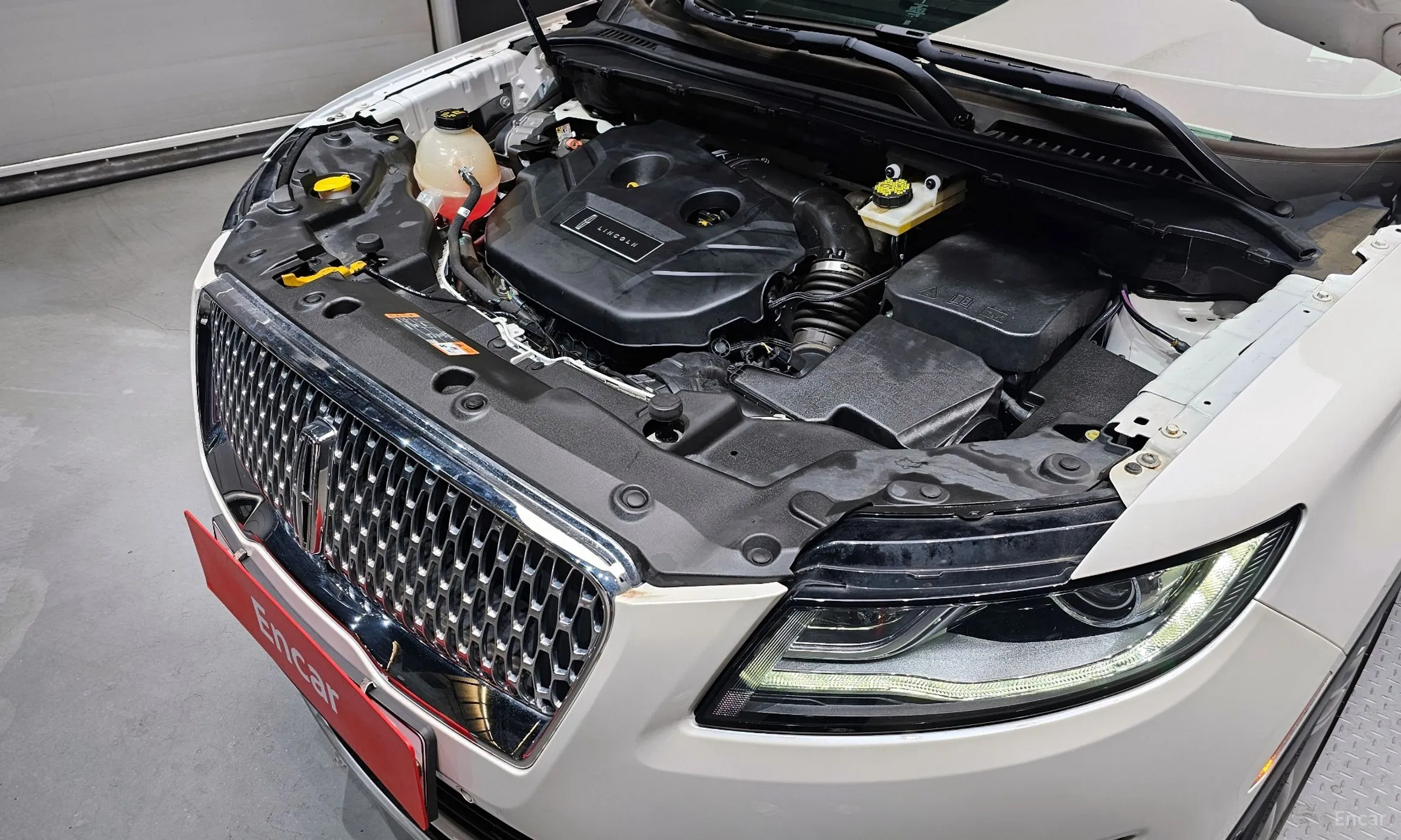 Lincoln MKC превью 6