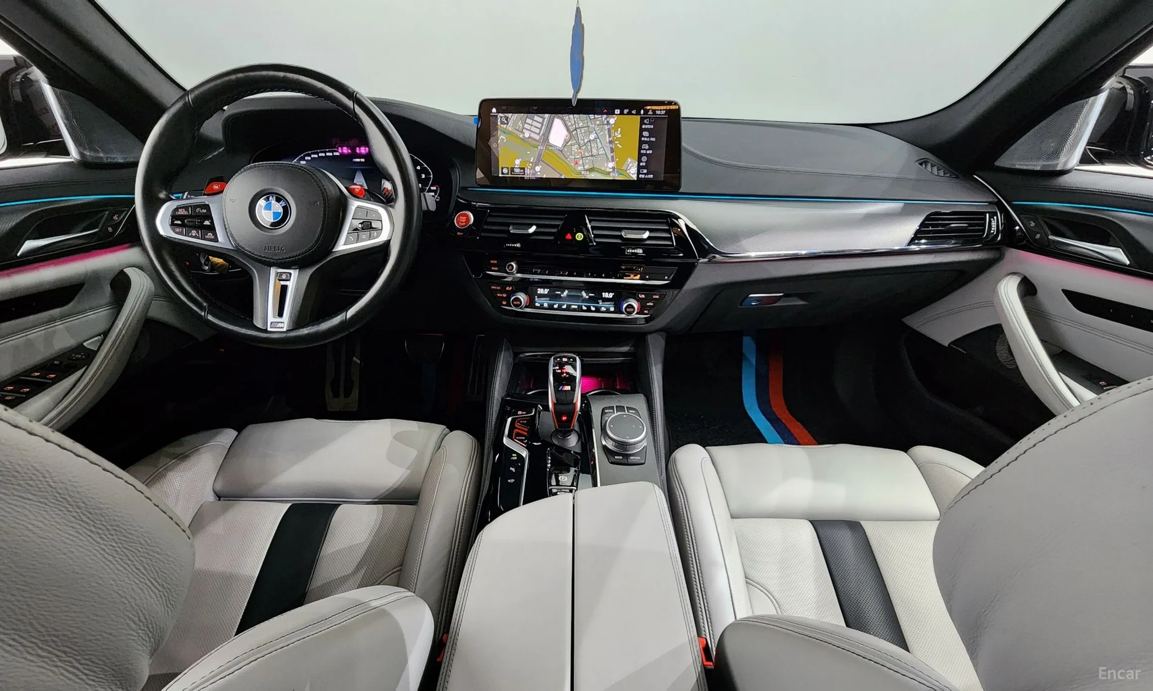 BMW M5 (F90) превью 4