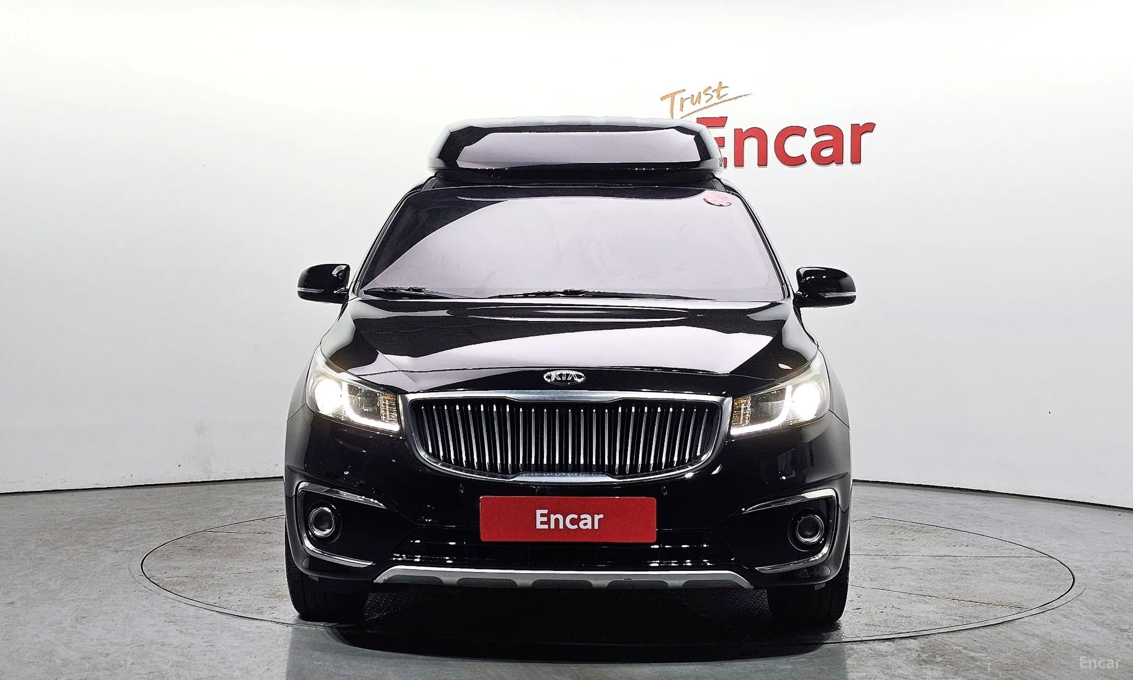 Kia Carnival превью 2