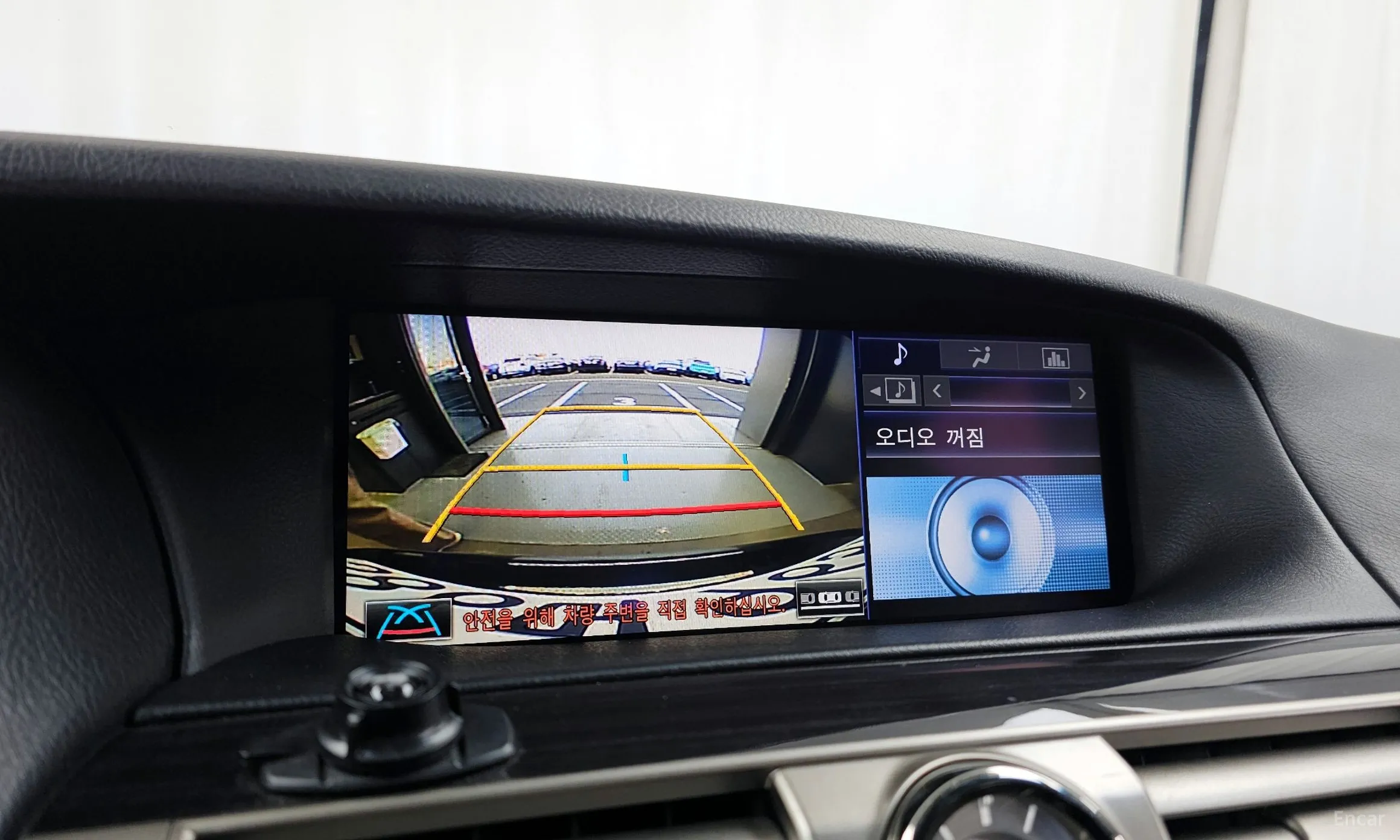 Lexus LS460 превью 15