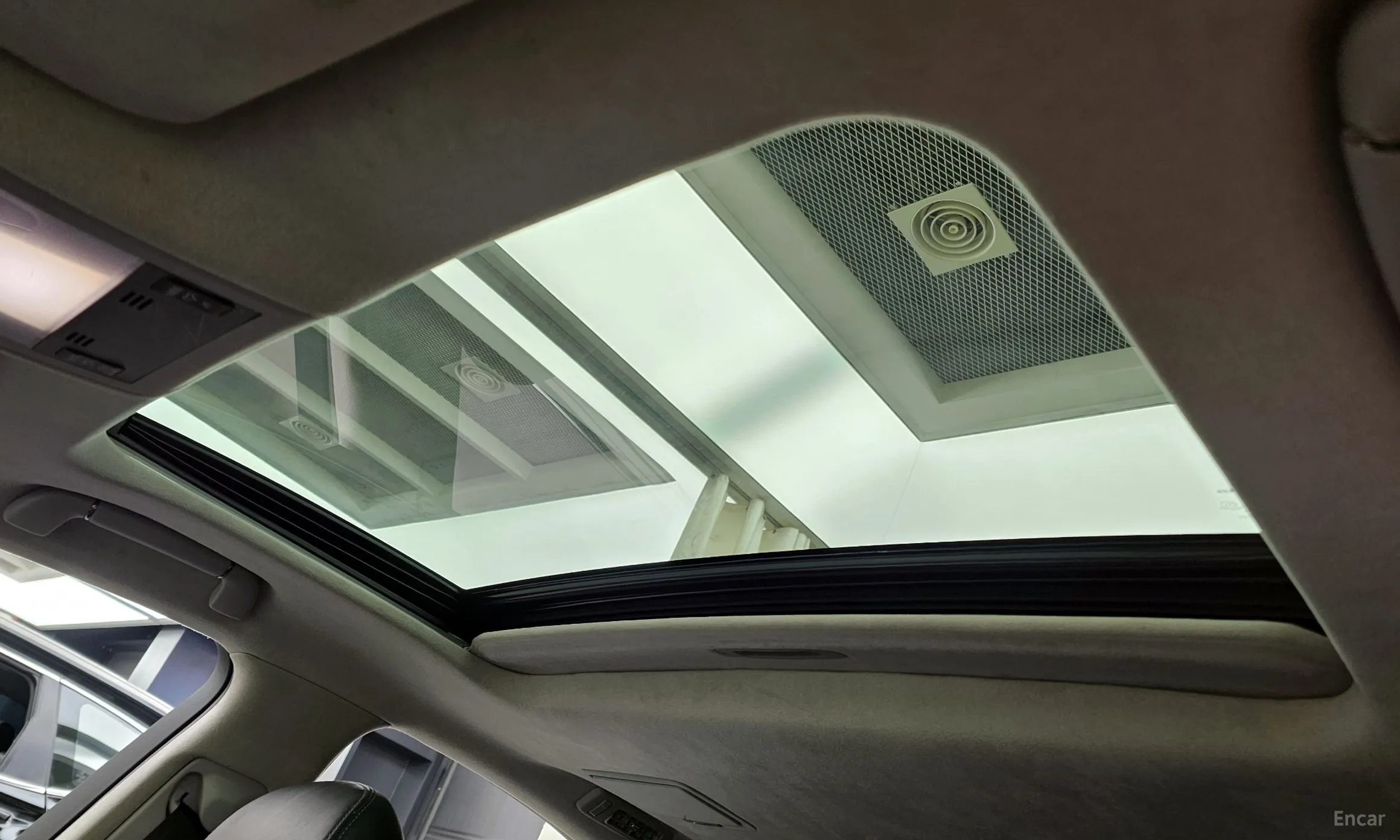Lexus LS460 превью 19
