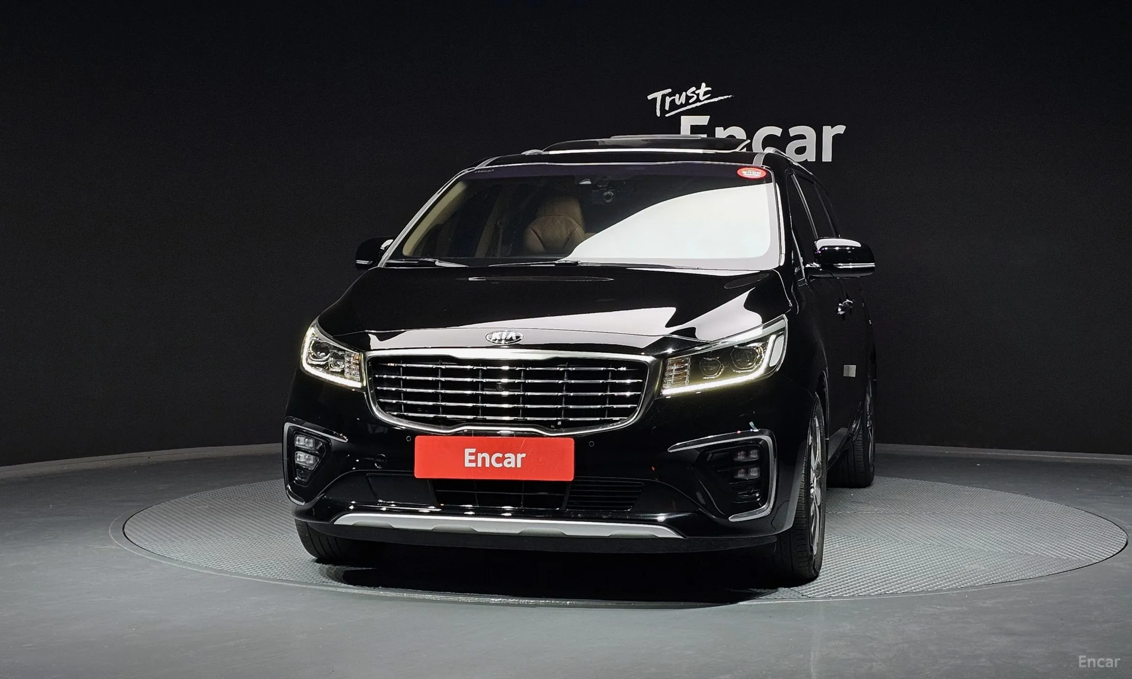 Kia Carnival превью 2