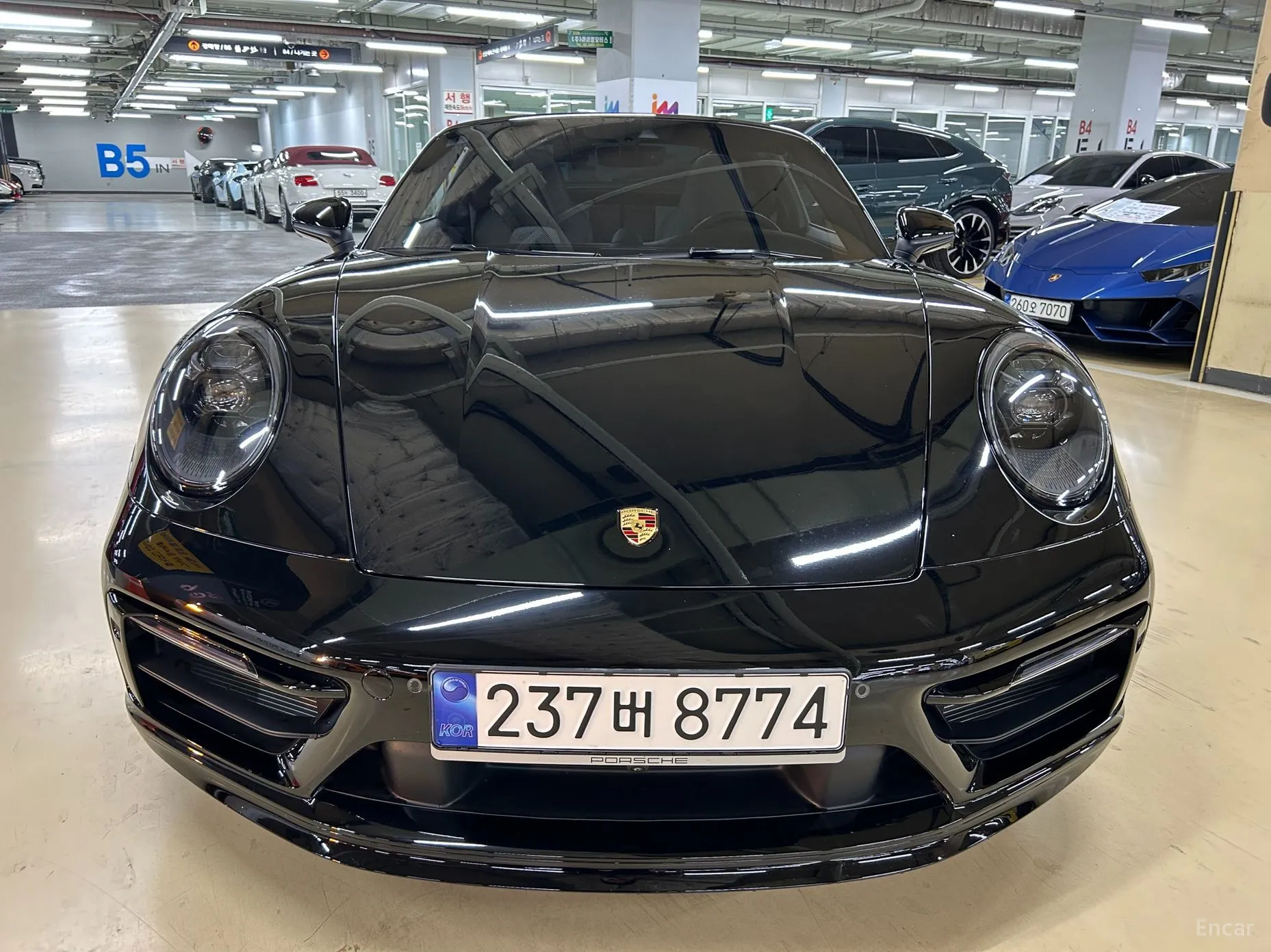 Porsche 911 (992) превью 4