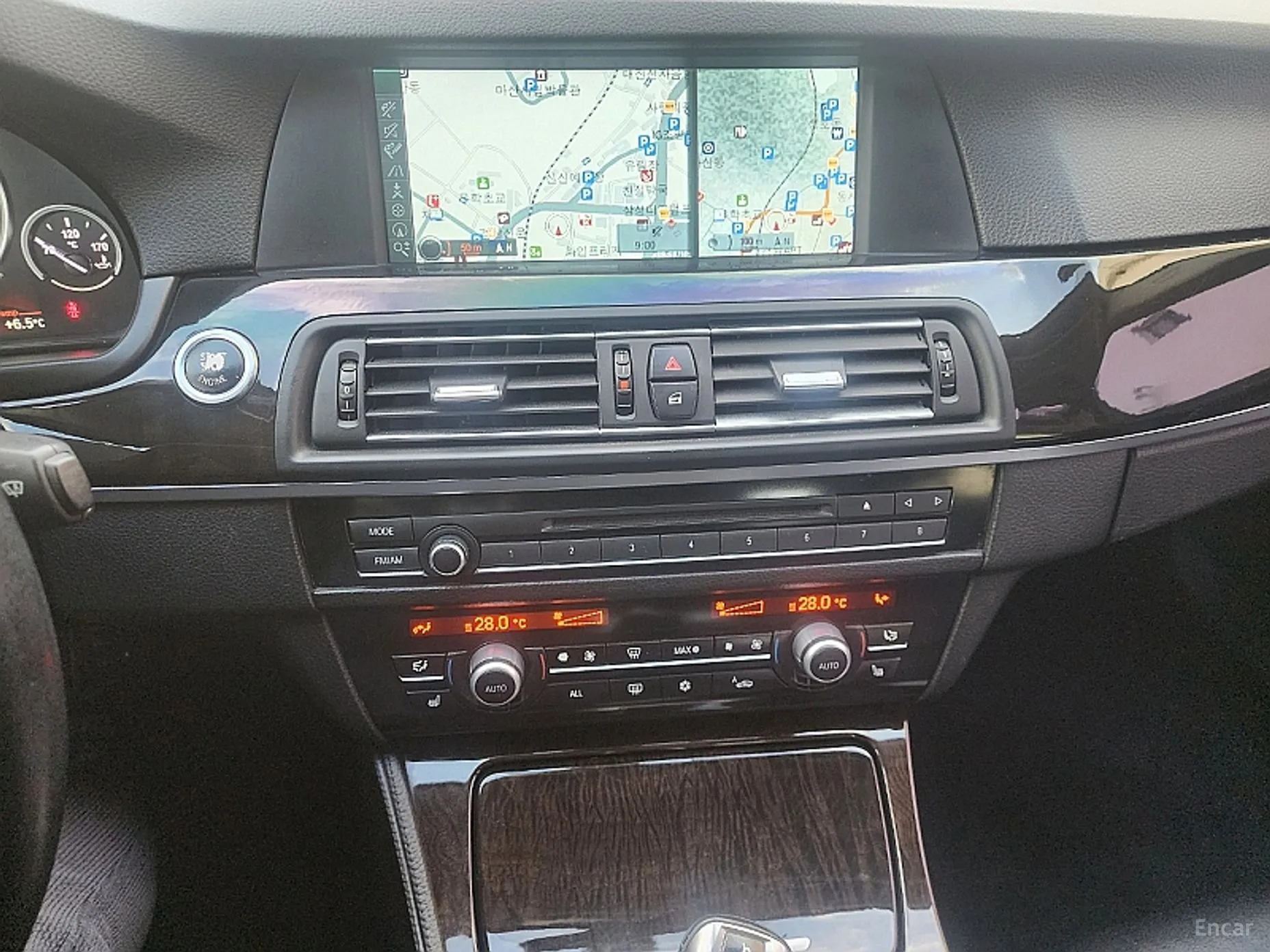 BMW 5 Series (F10) превью 4