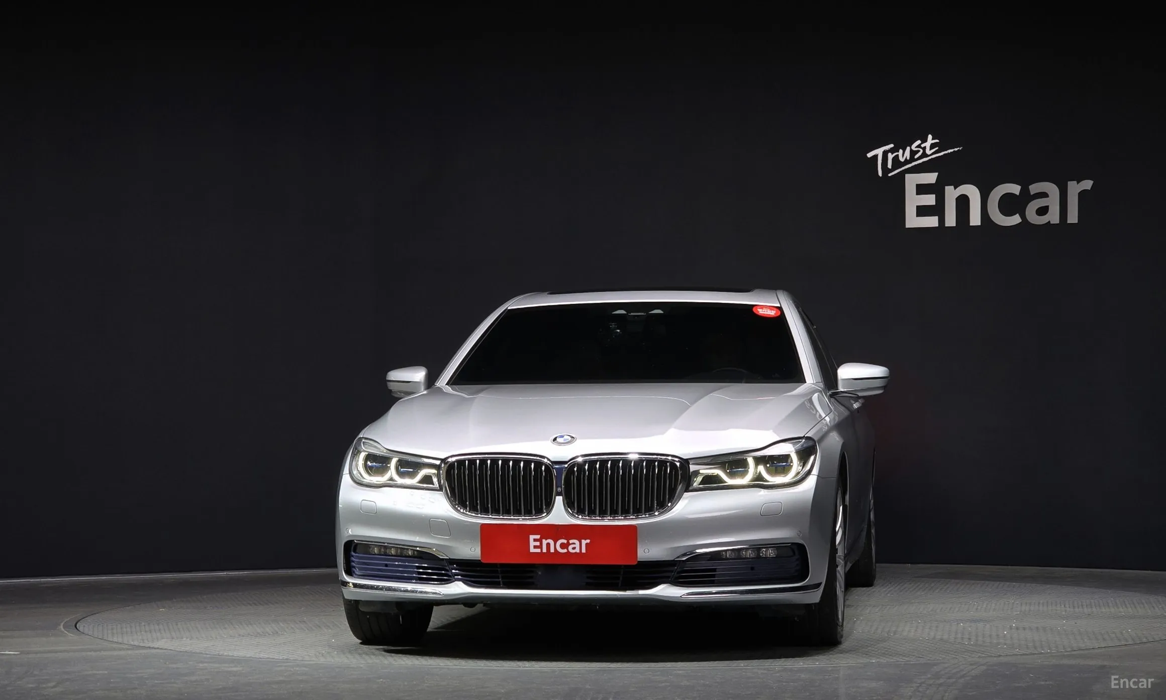 BMW 7 Series (G11) превью 2