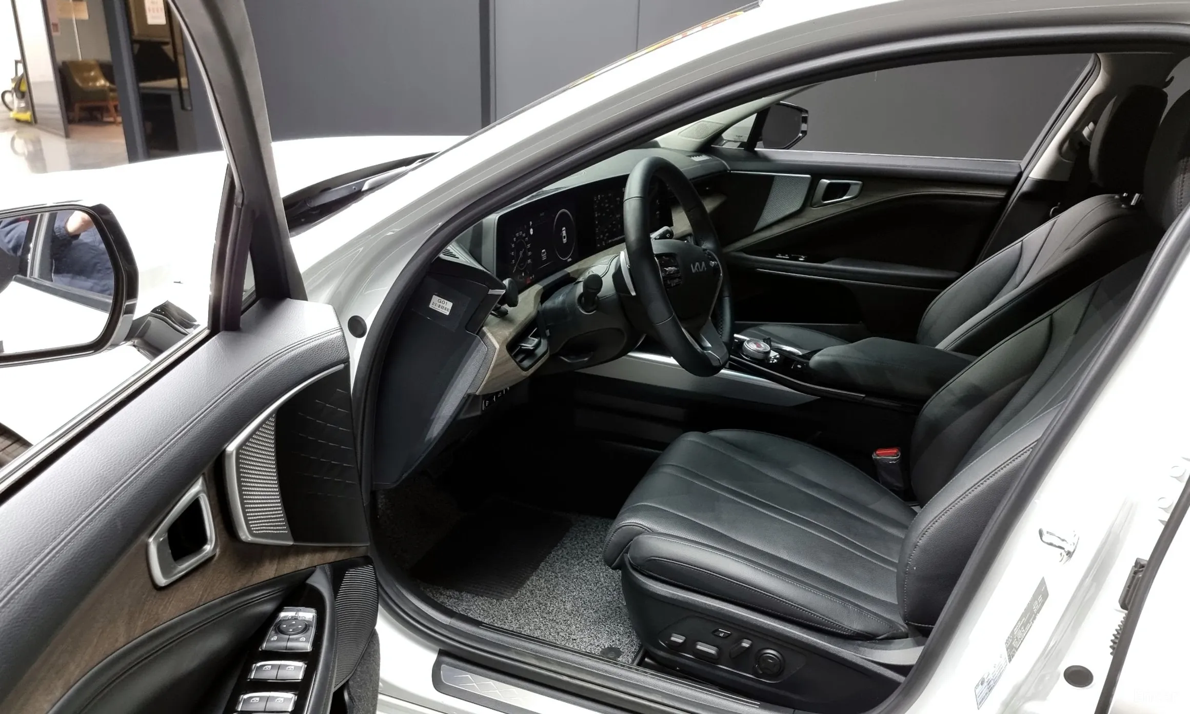 Kia K8 превью 10