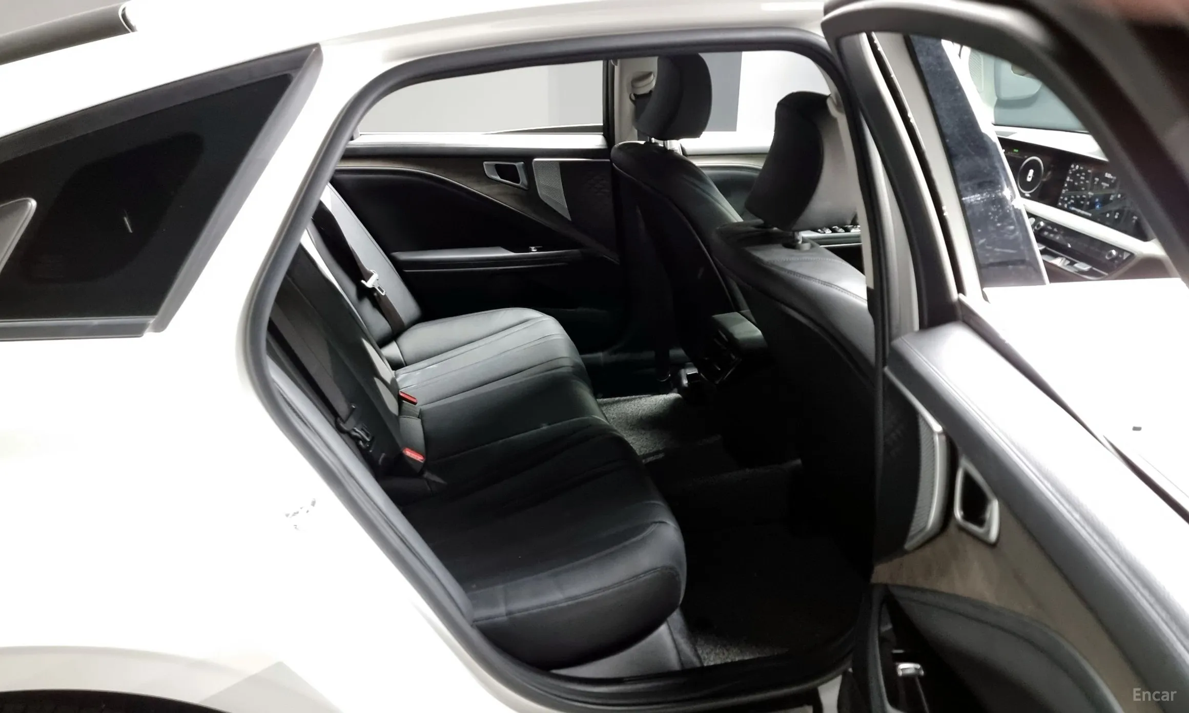 Kia K8 превью 12
