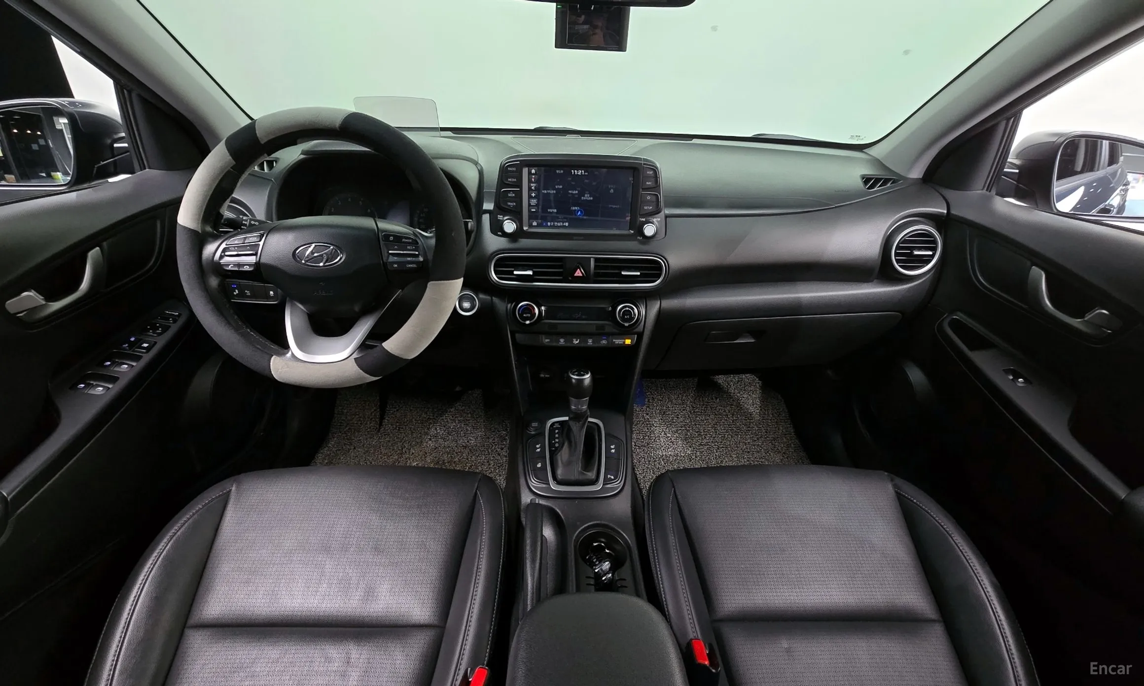 Hyundai Kona превью 4