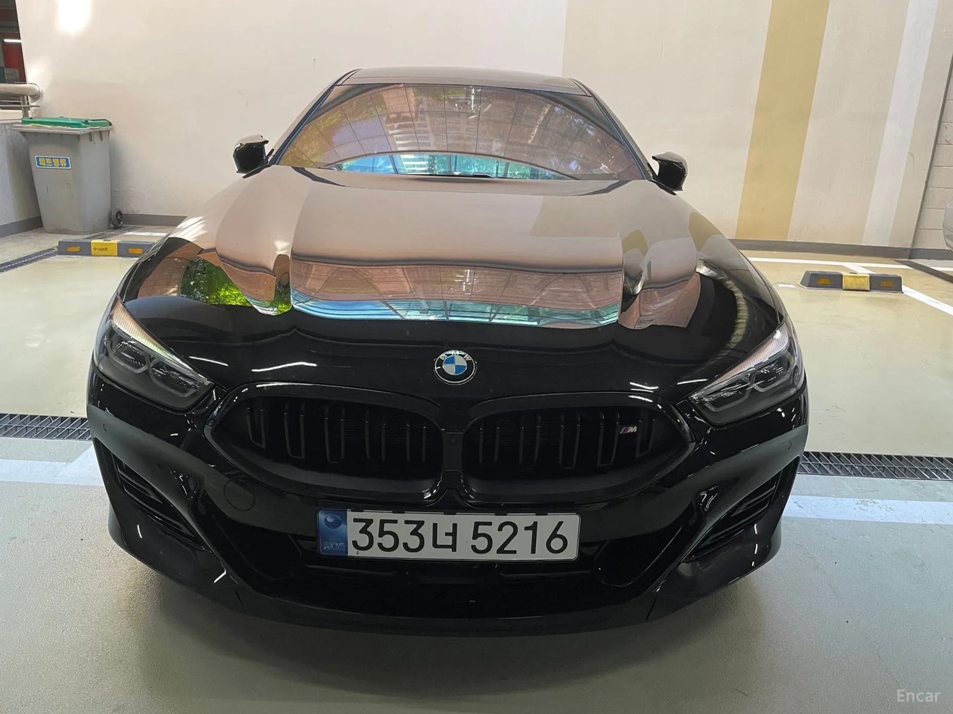 BMW 8-series (G15)