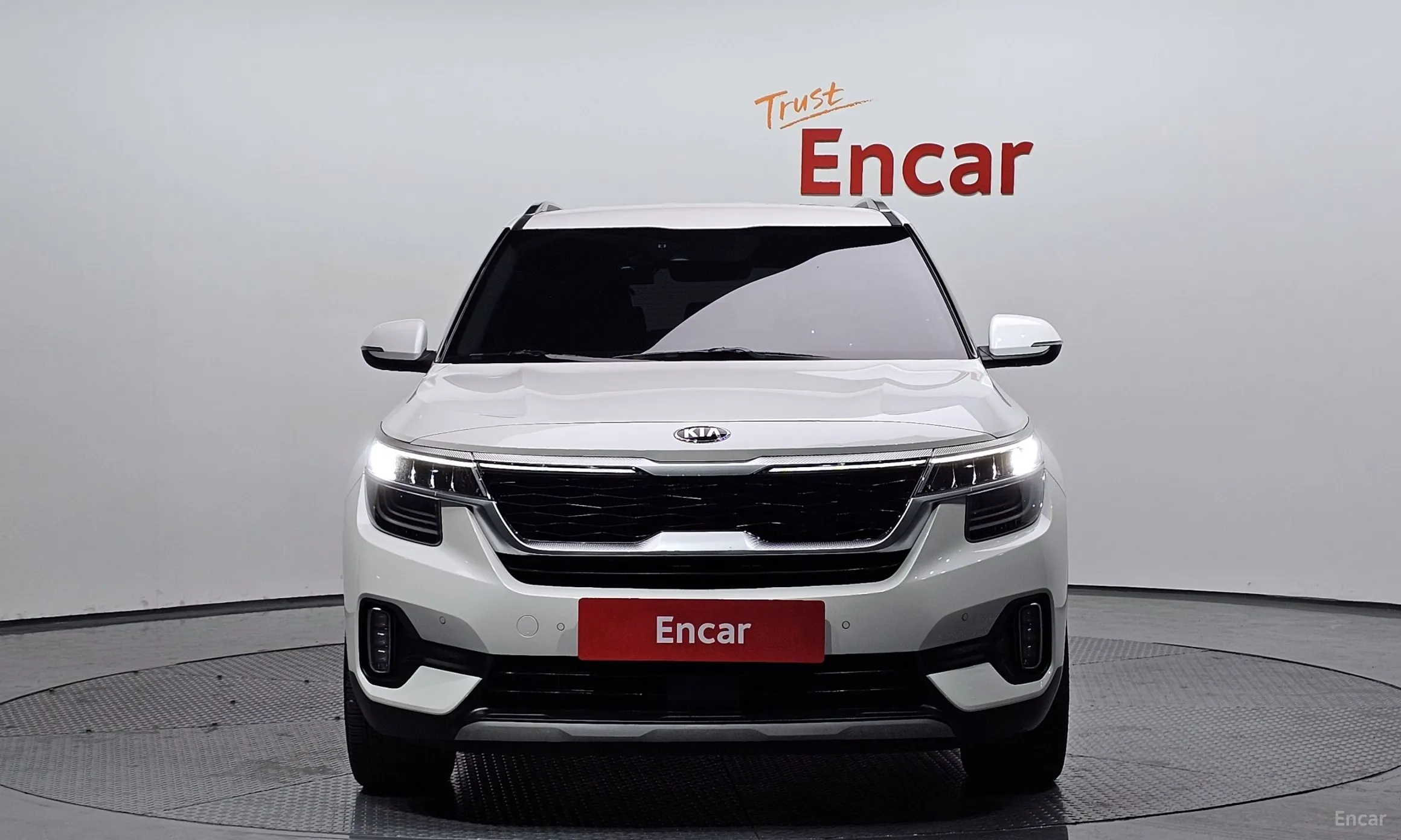 Kia Seltos превью 2