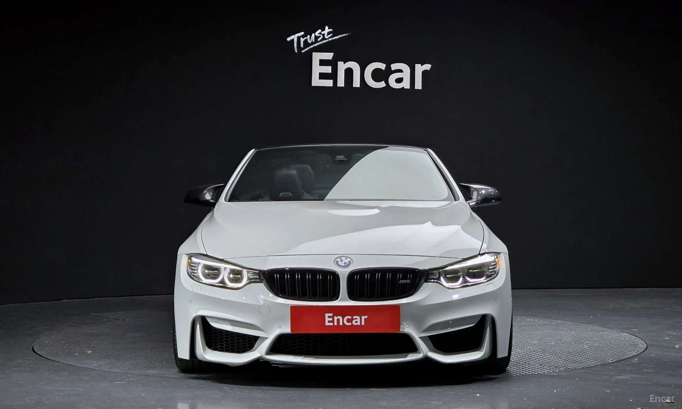 BMW M4 (F82)