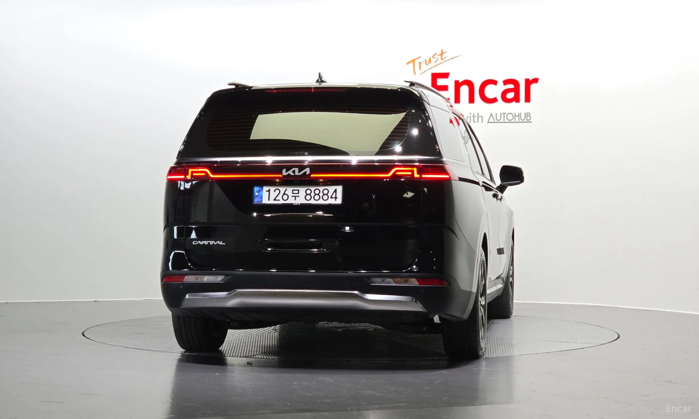 Kia Carnival Gen 4 превью 3