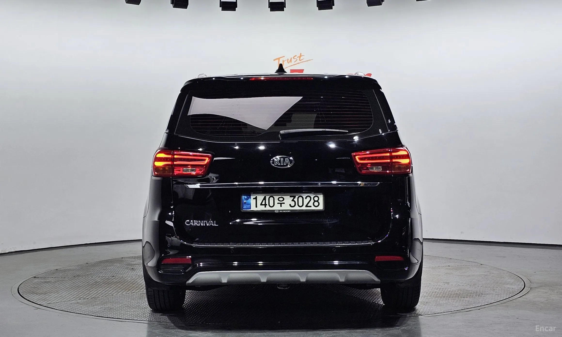 Kia Carnival превью 3