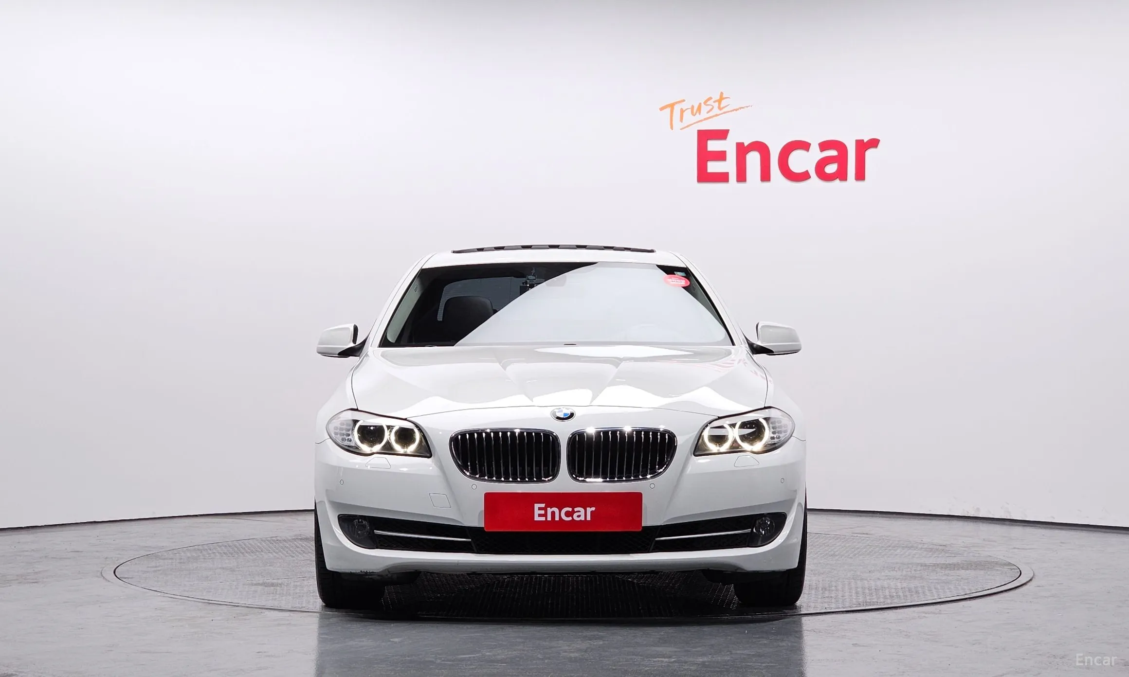 BMW 5 Series (F10) превью 2