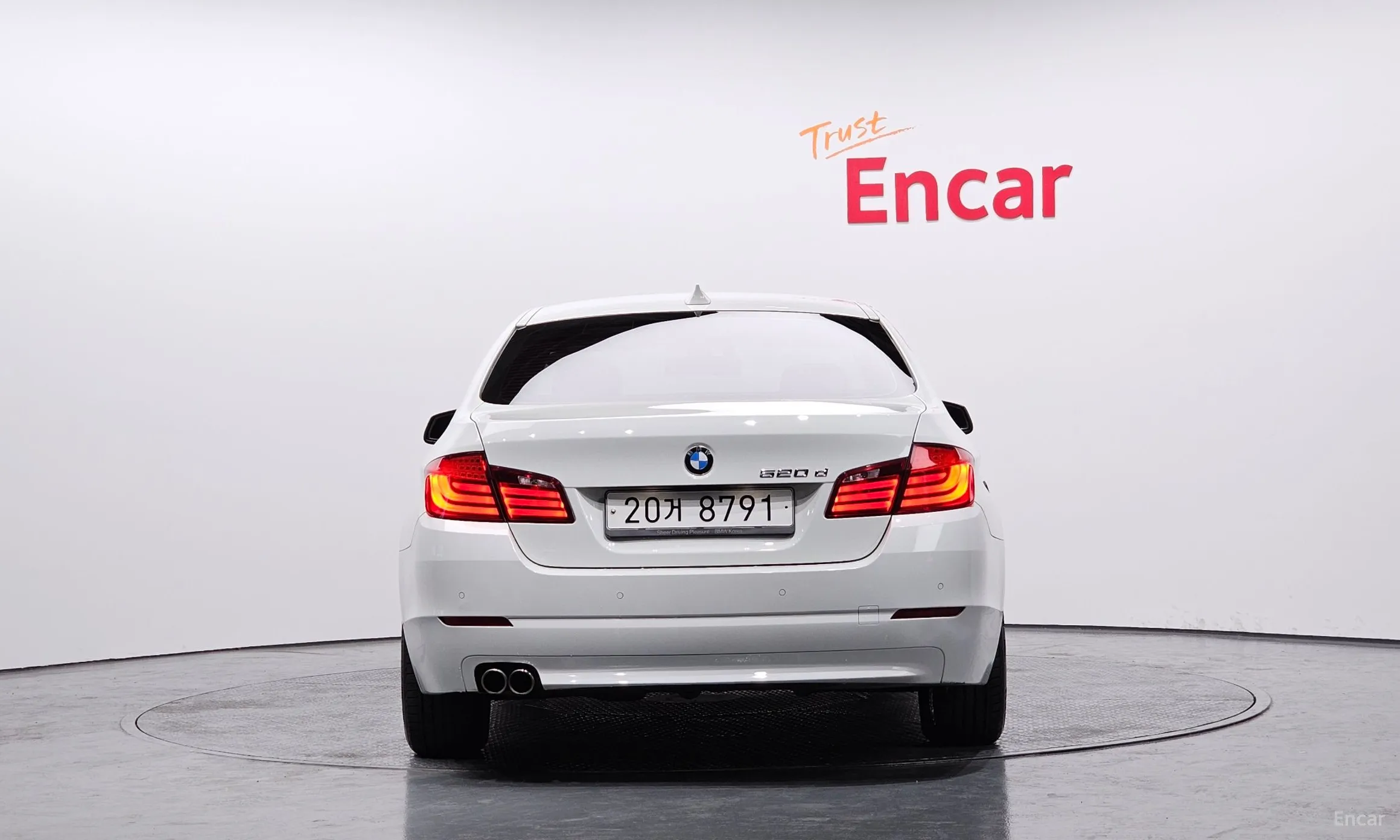 BMW 5 Series (F10) превью 3