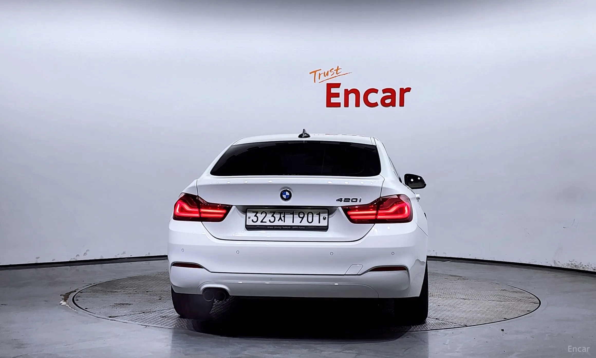BMW Series 4 (F32) превью 3
