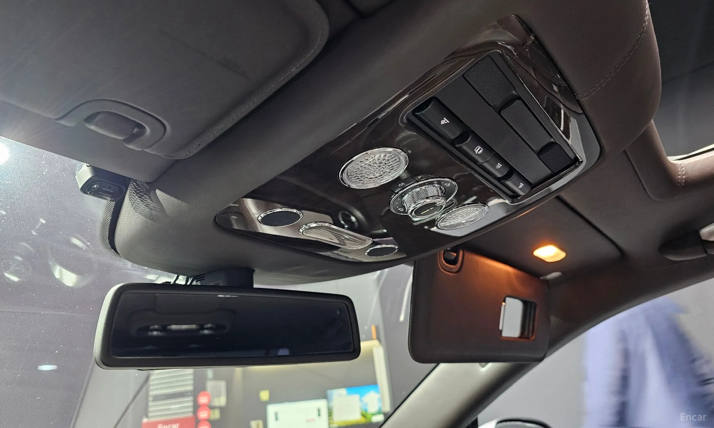 Bentley Flying Spur Gen 1 превью 17