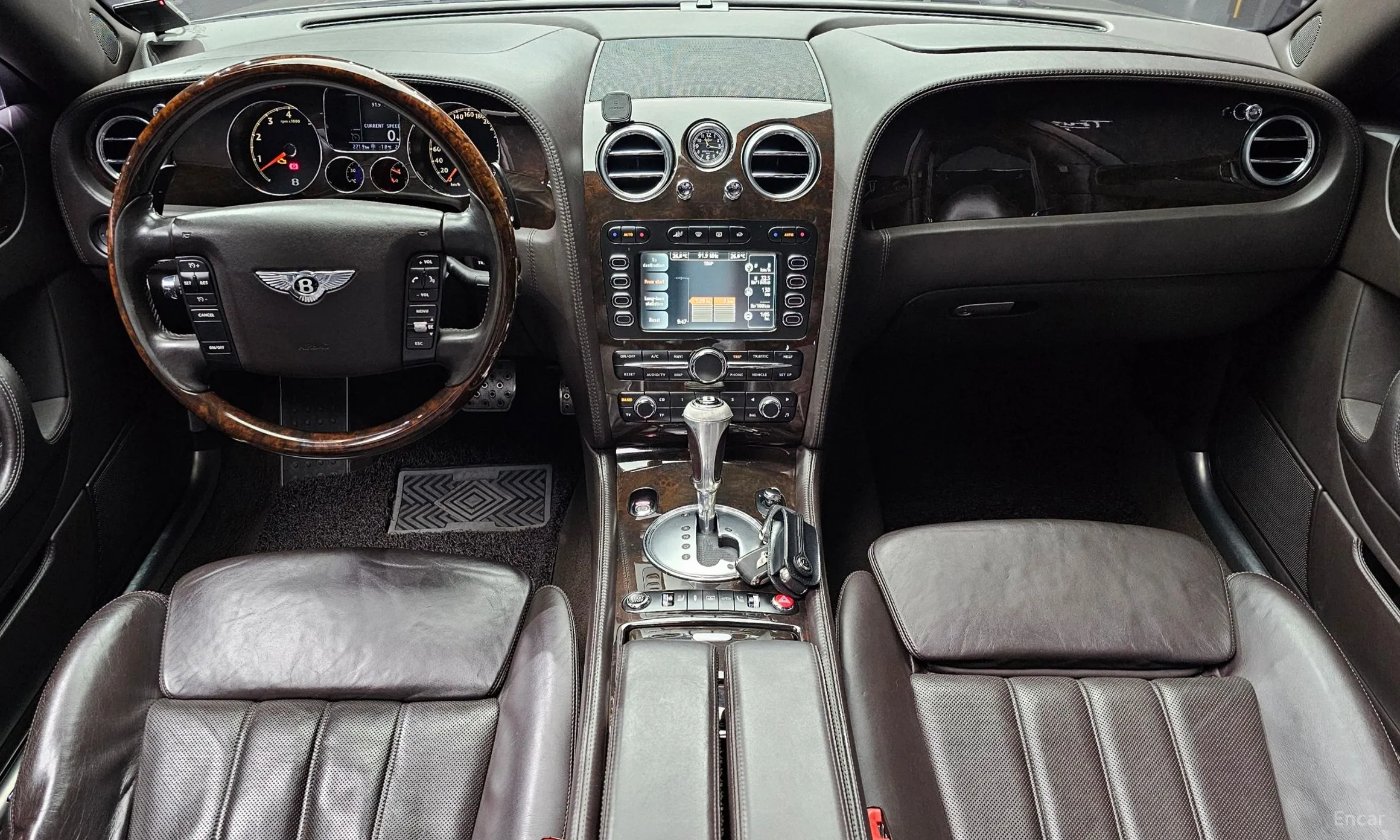 Bentley Flying Spur Gen 1 превью 7