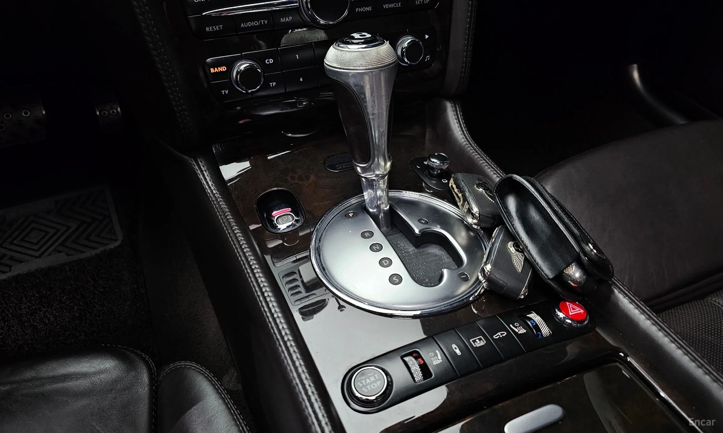 Bentley Flying Spur Gen 1 превью 9
