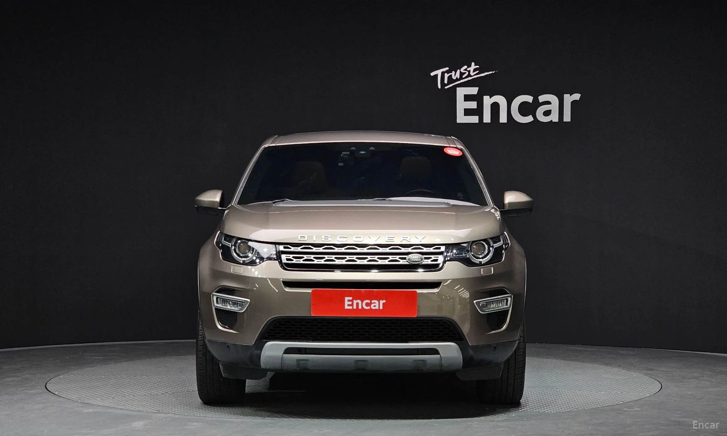 Land Rover Discovery Sports превью 2