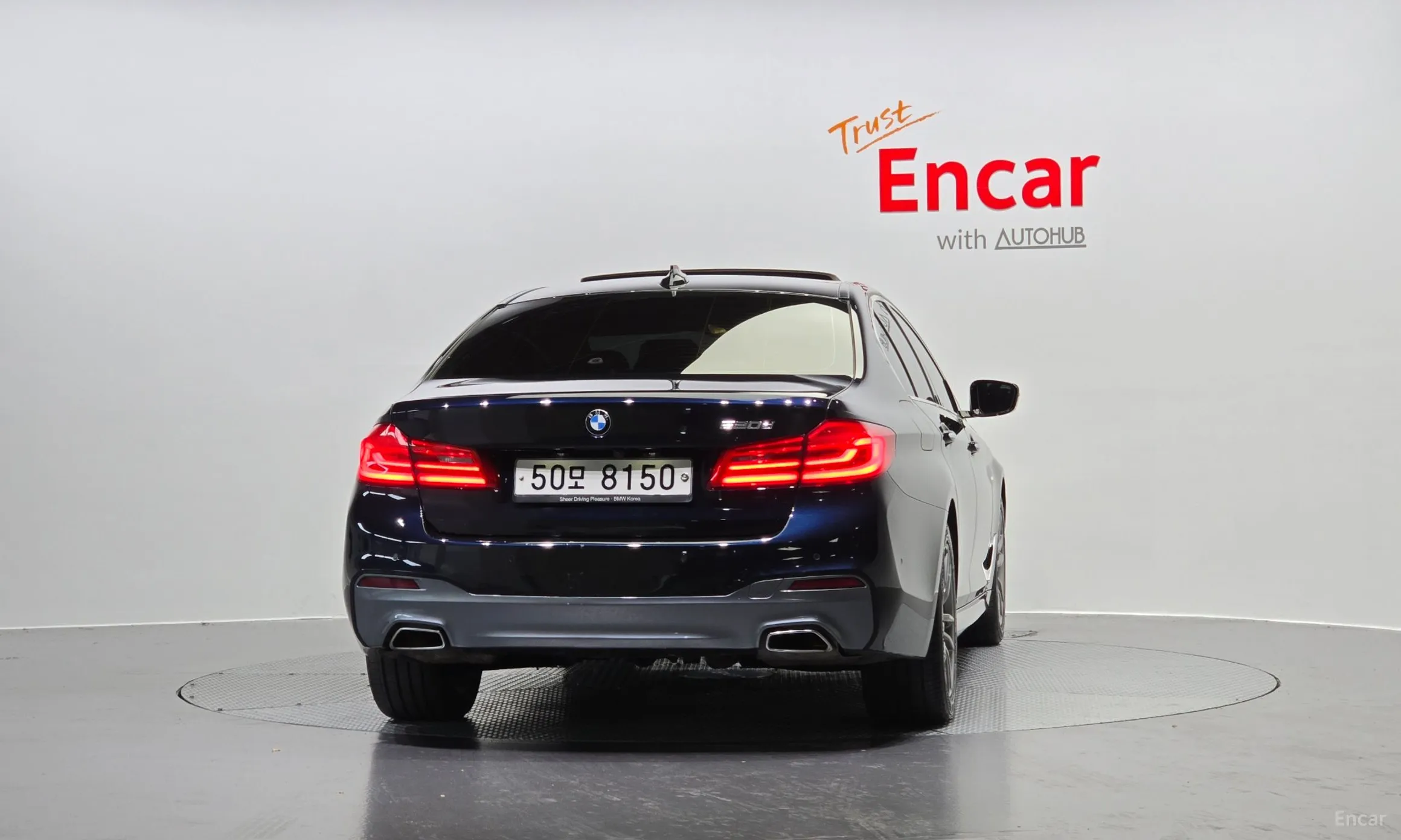 BMW 5 Series (G30) превью 3