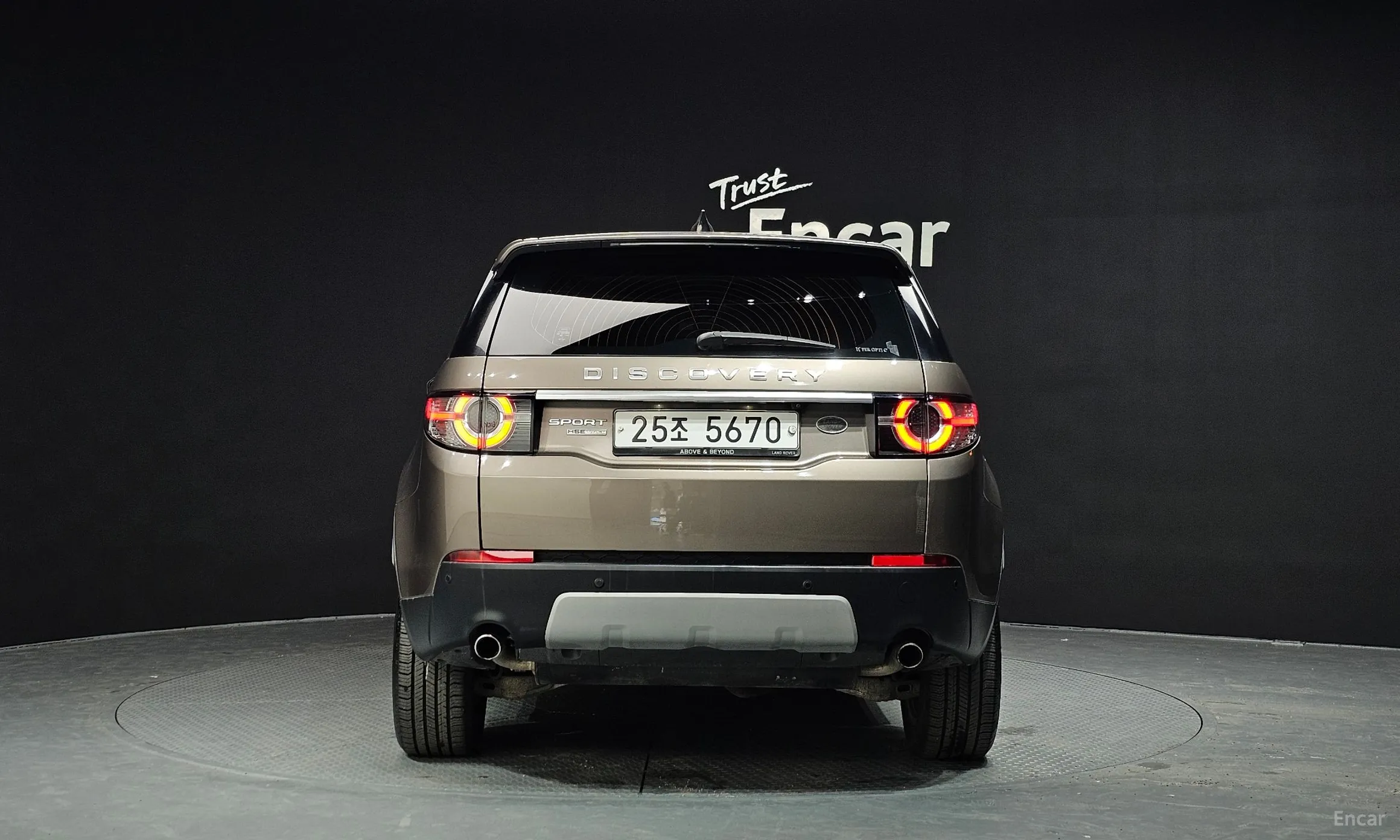 Land Rover Discovery Sports превью 3