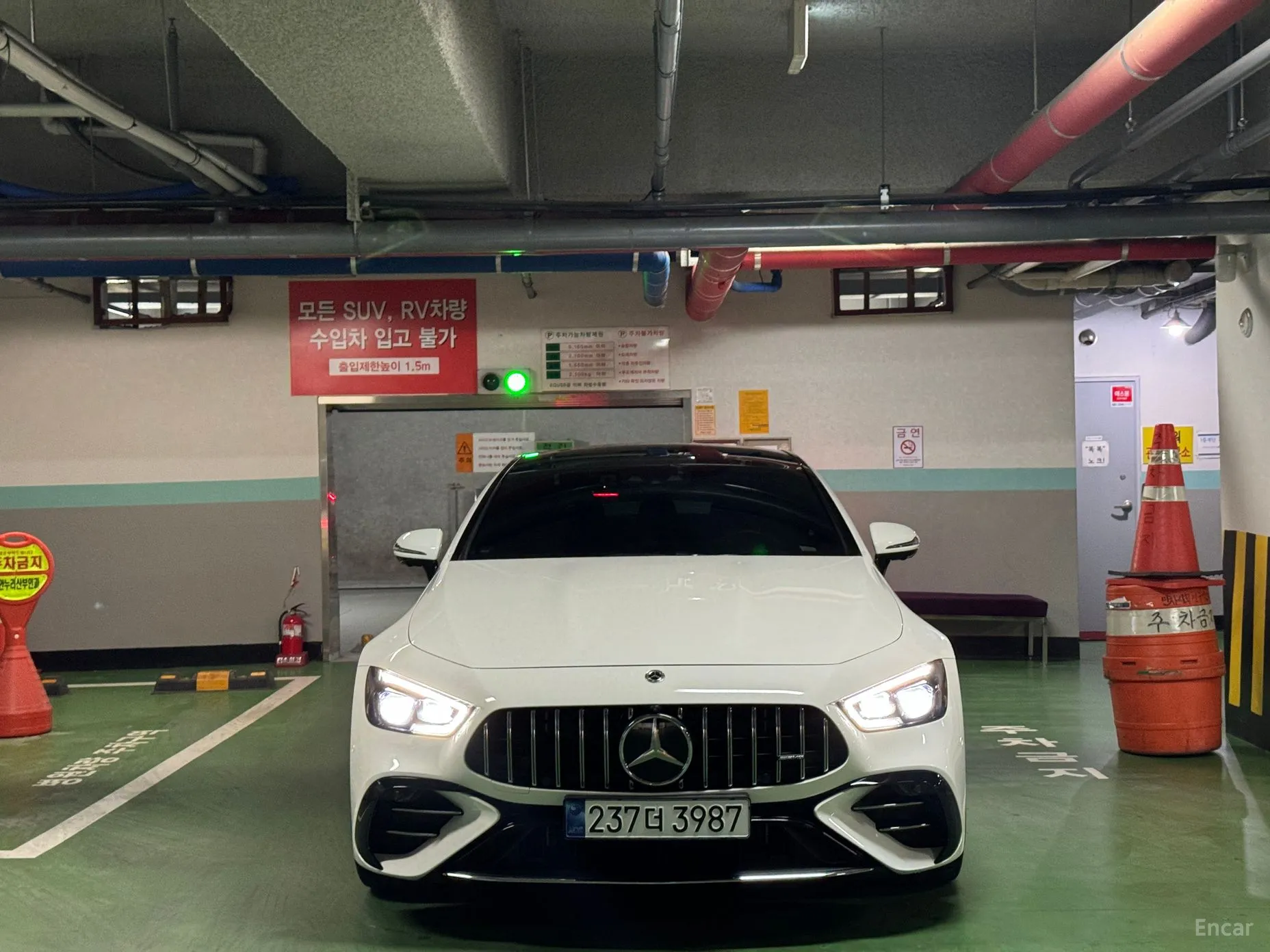 Mercedes Benz AMG GT