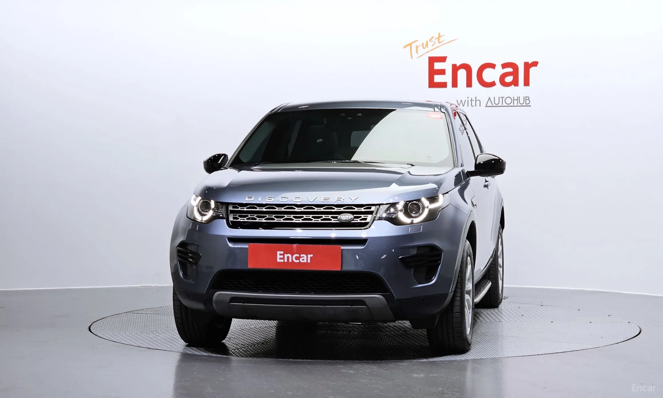 Land Rover Discovery Sports превью 2