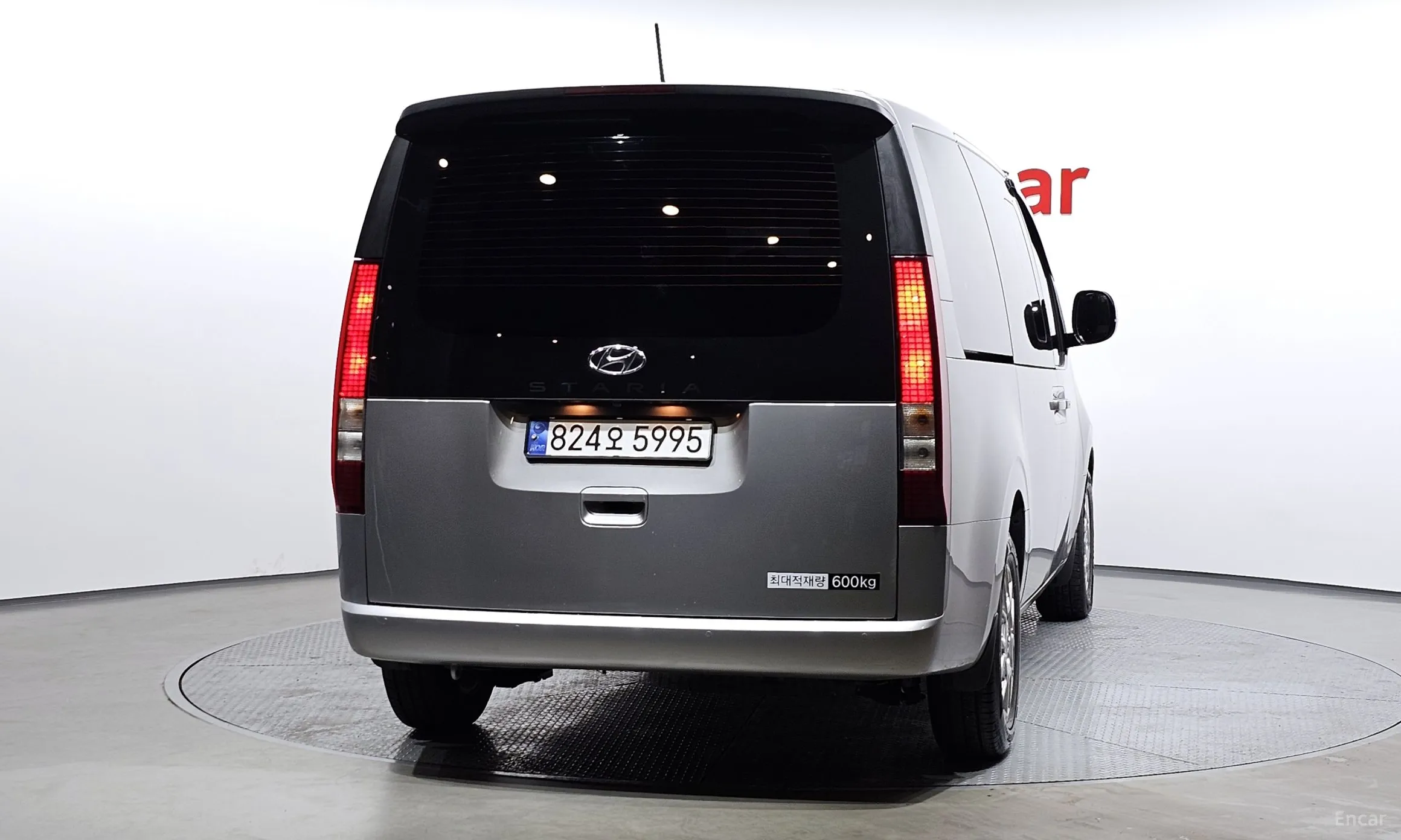 Hyundai Staria превью 3