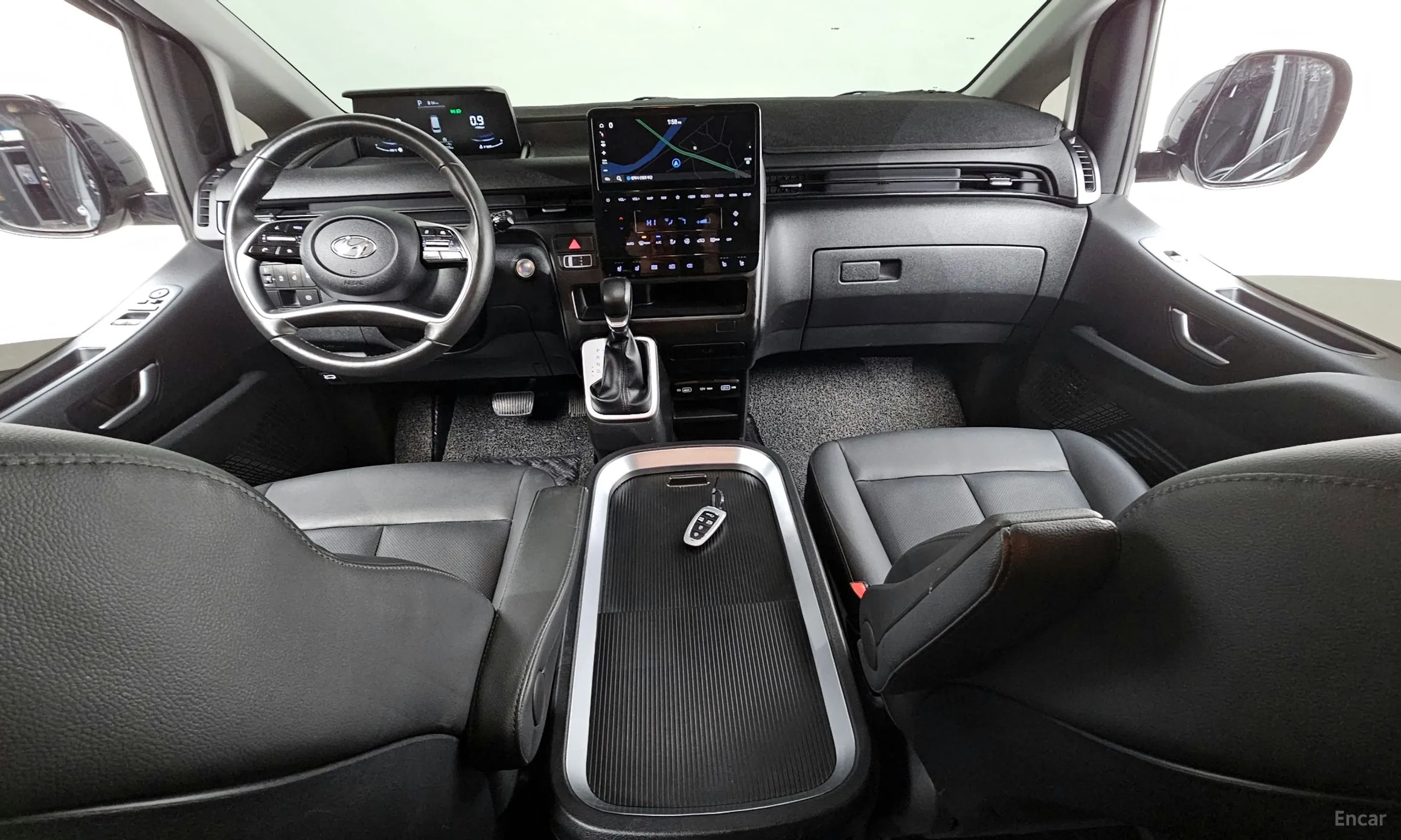 Hyundai Staria превью 4