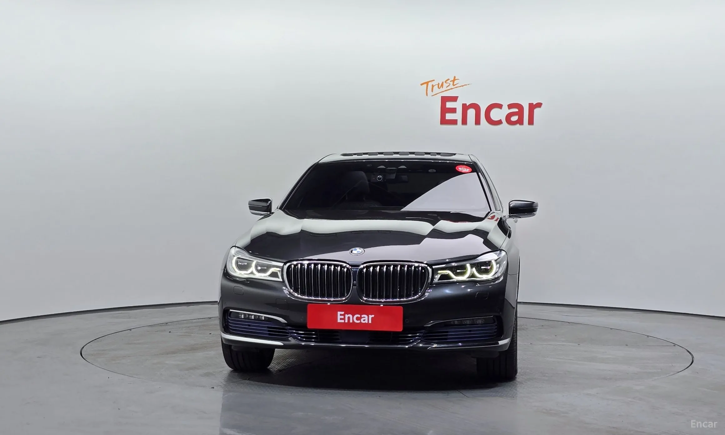 BMW 7 Series (G11) превью 2