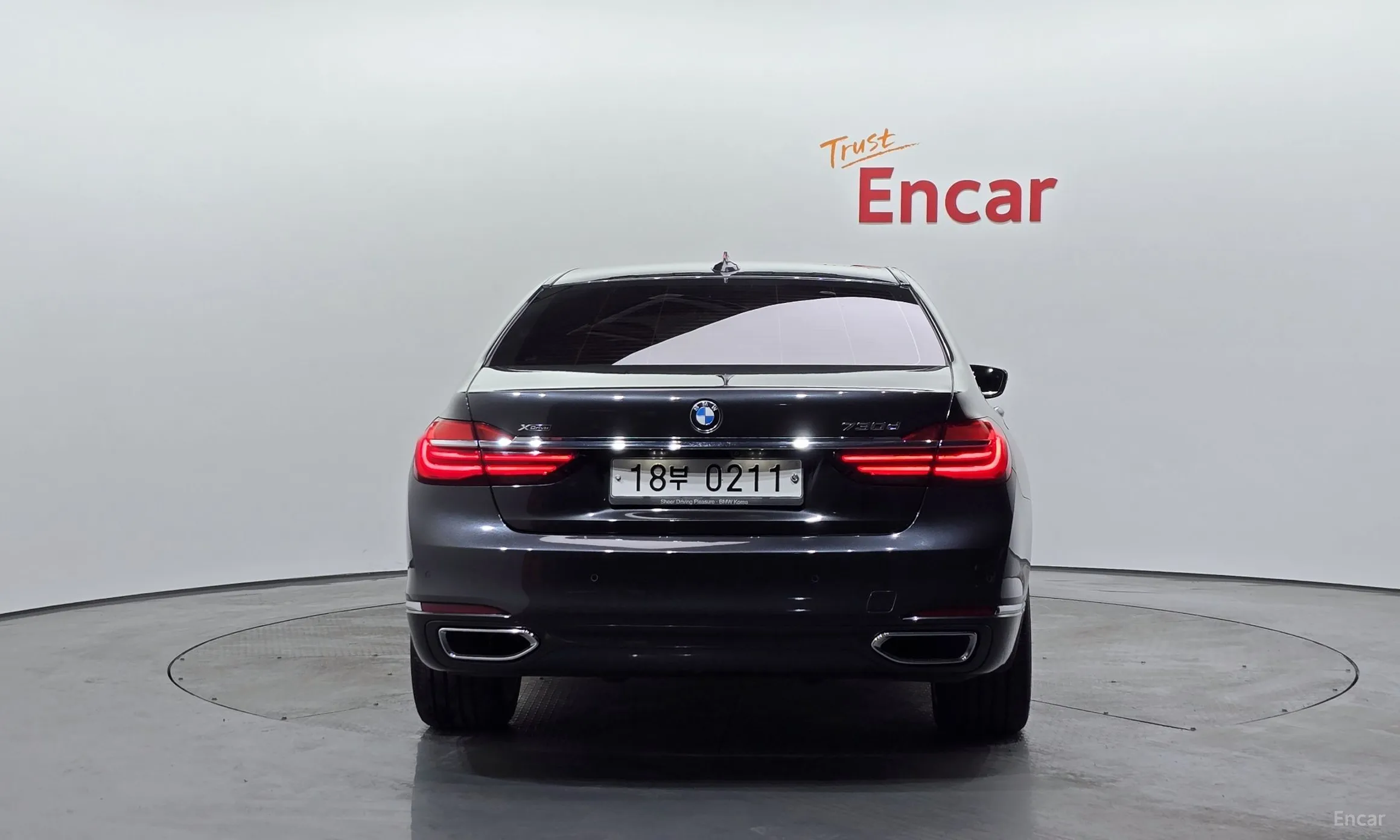 BMW 7 Series (G11) превью 3
