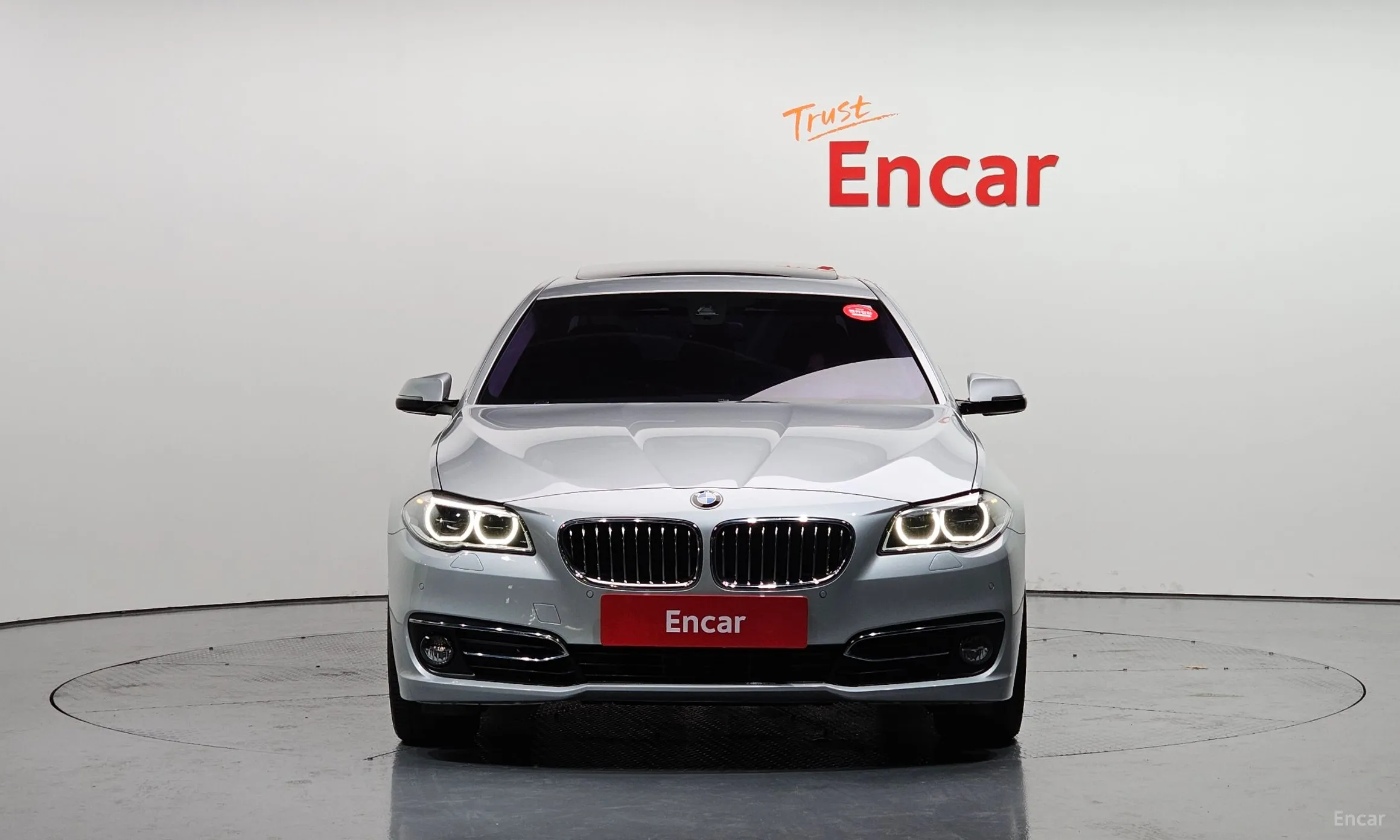 BMW 5 Series (F10) превью 2