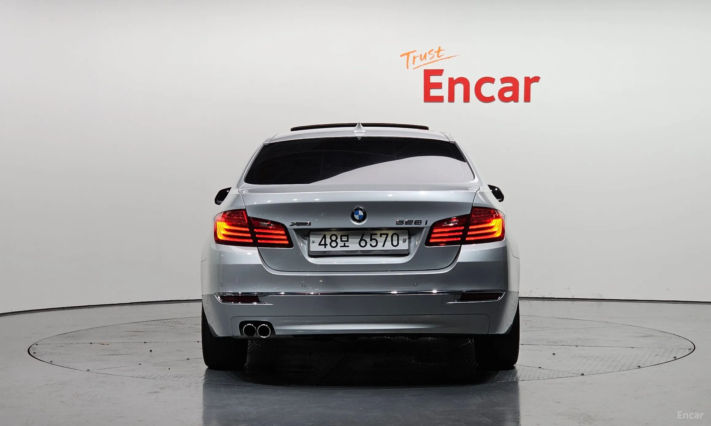 BMW 5 Series (F10) превью 3