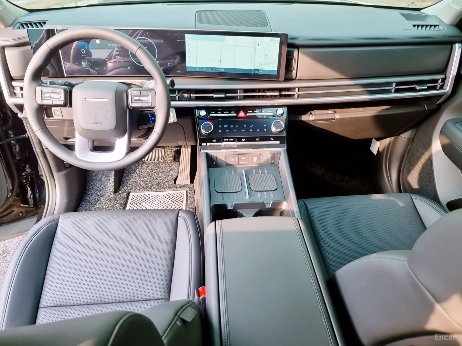 Hyundai Santa Fe (MX5) превью 4