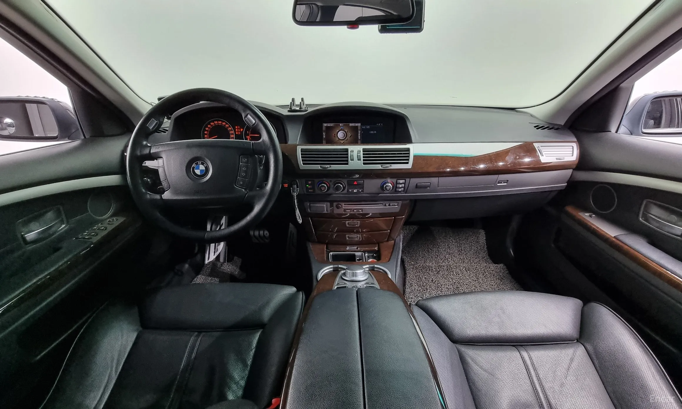 BMW 7 Series (E65) превью 4