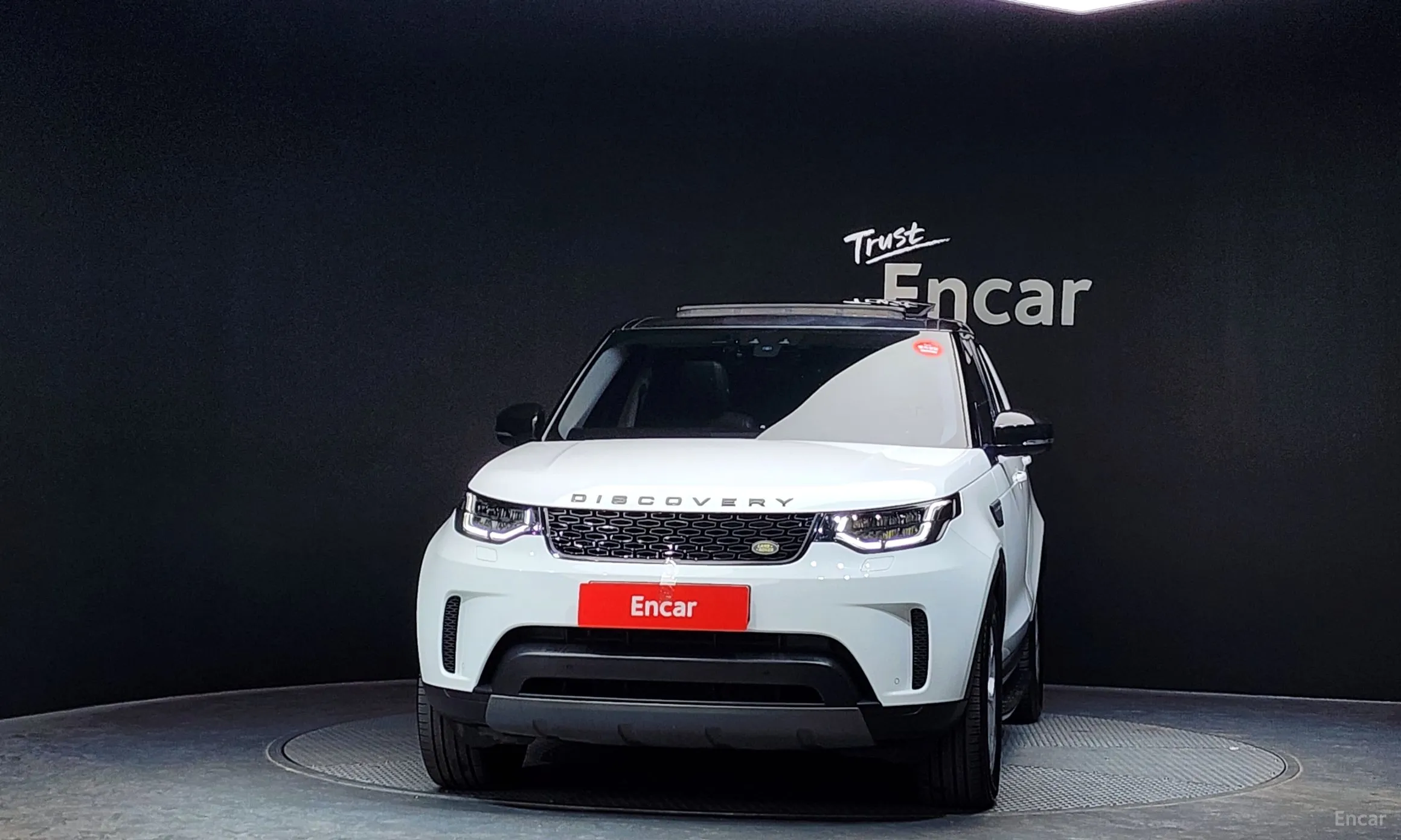 Land Rover Discovery 5 превью 2