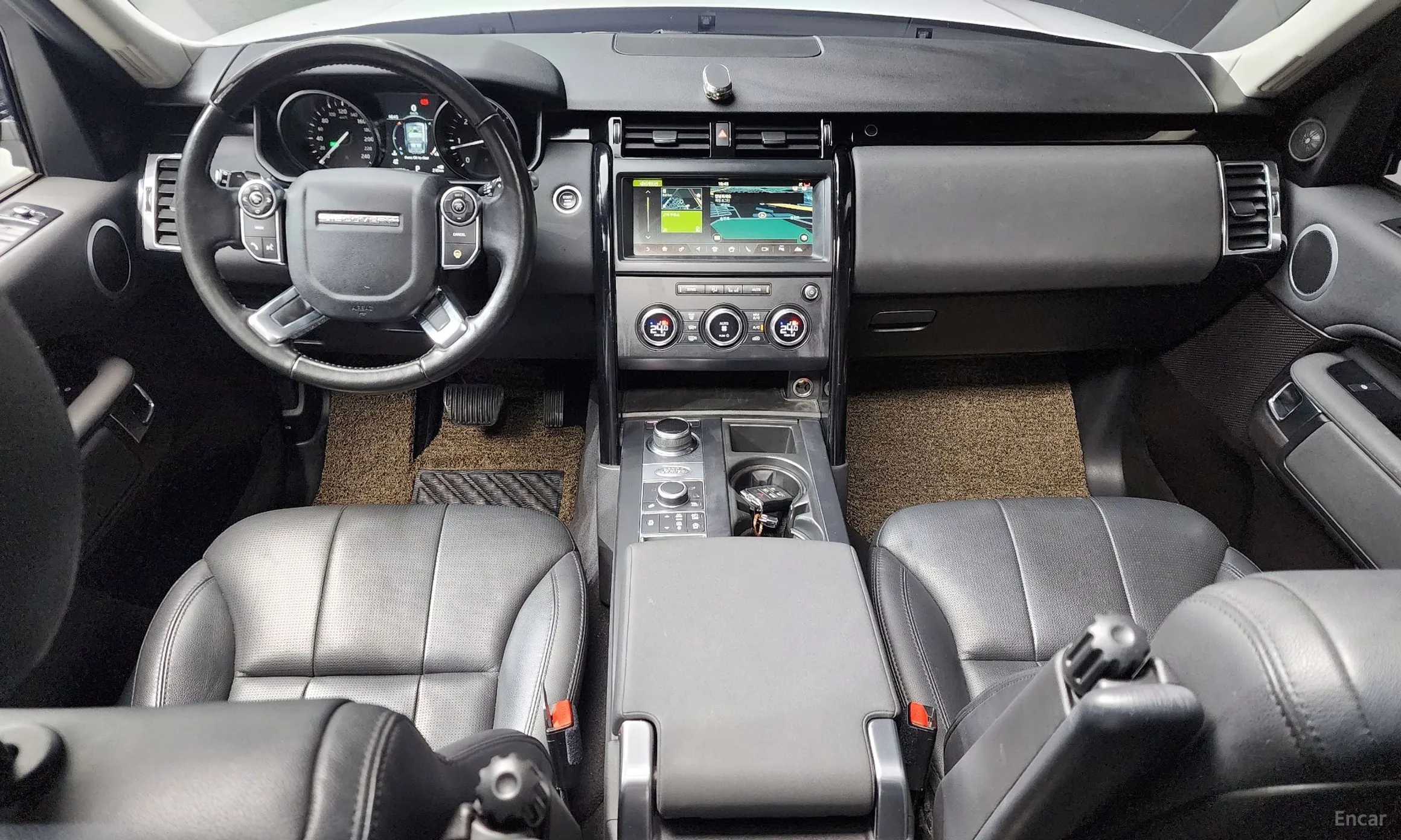 Land Rover Discovery 5 превью 4