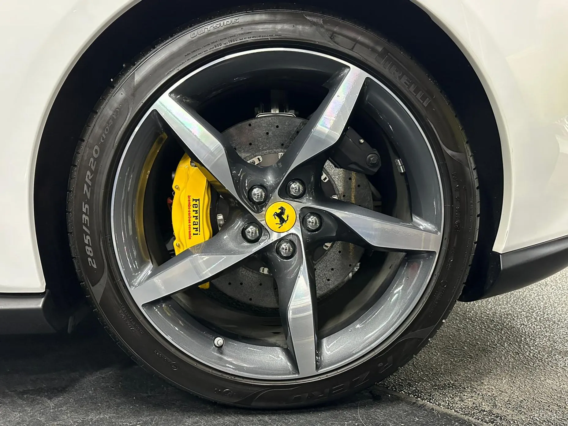Ferrari Portofino превью 8
