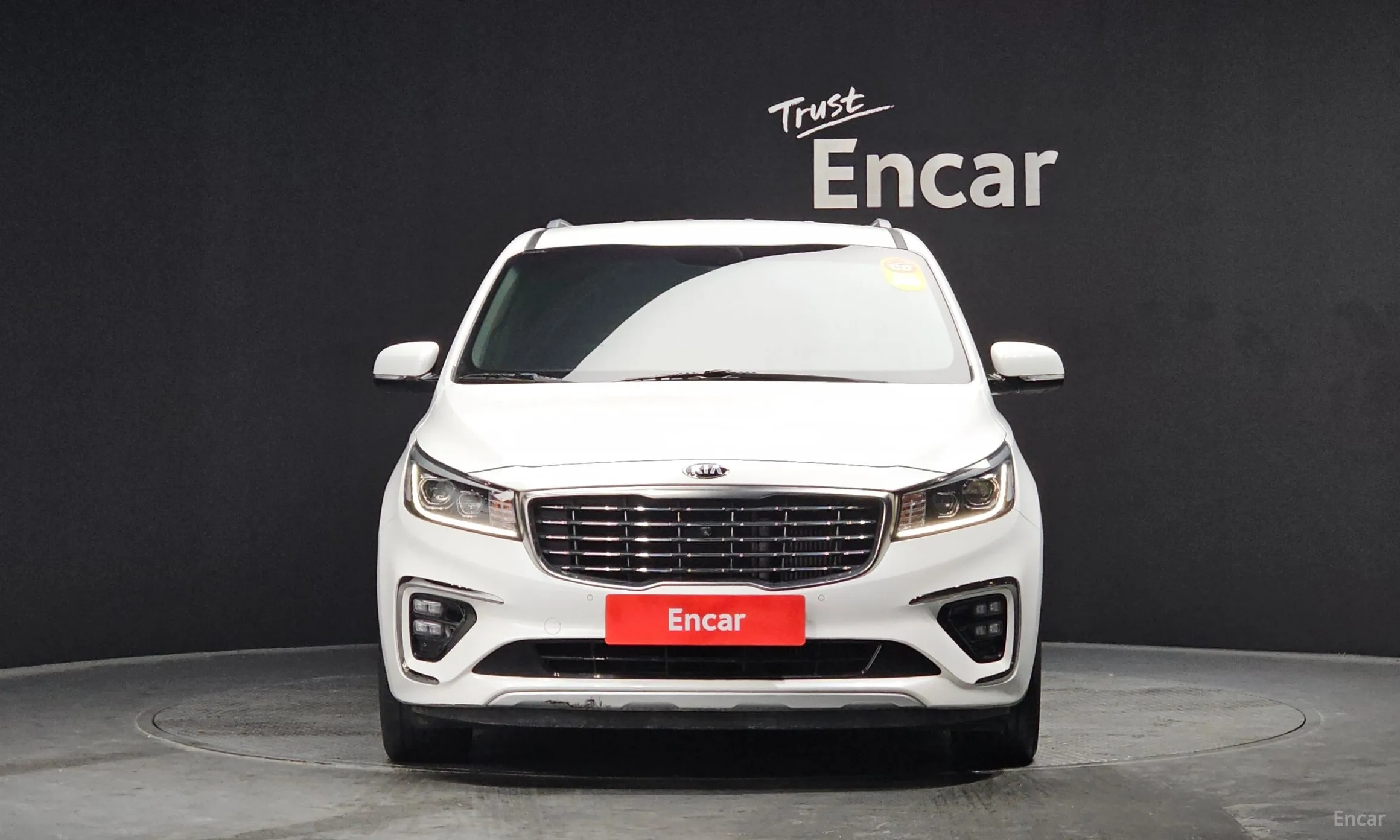 Kia Carnival превью 2