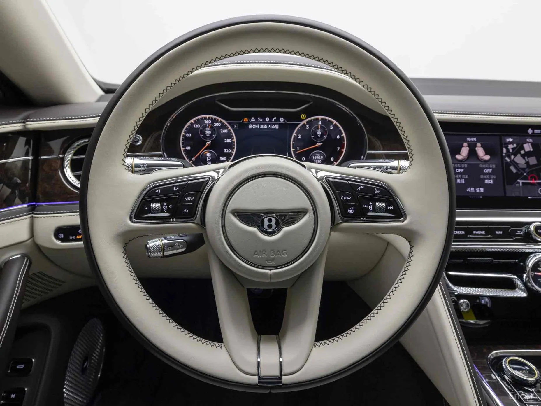 Bentley Flying Spur 3rd Generation превью 20