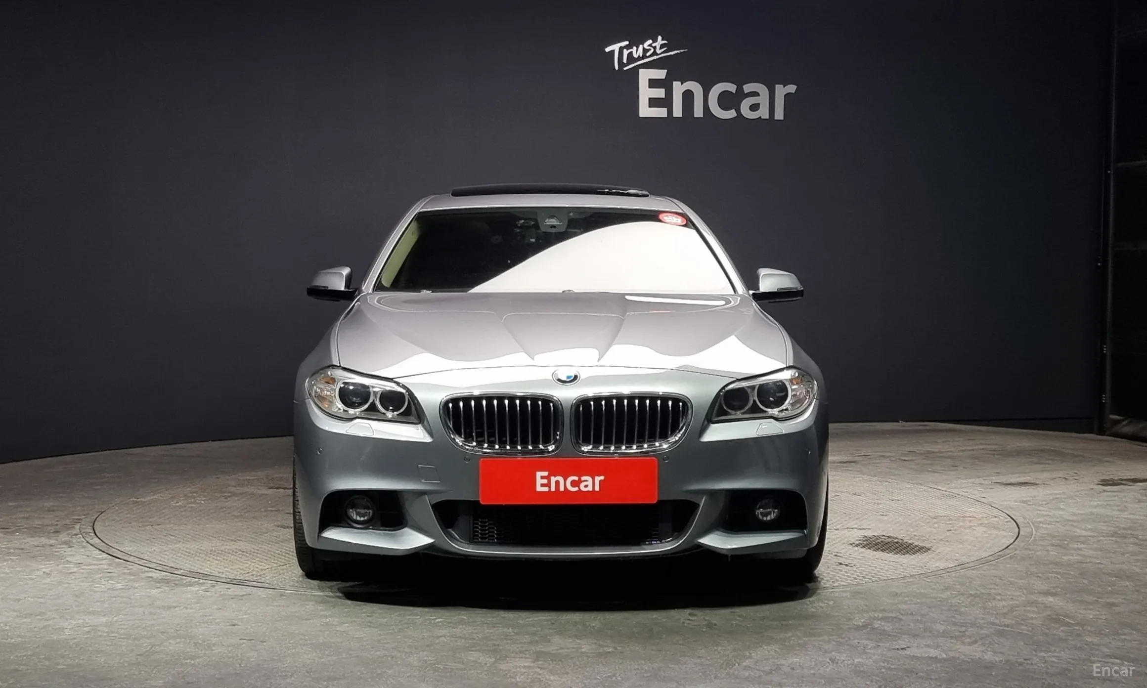BMW 5 Series (F10) превью 2